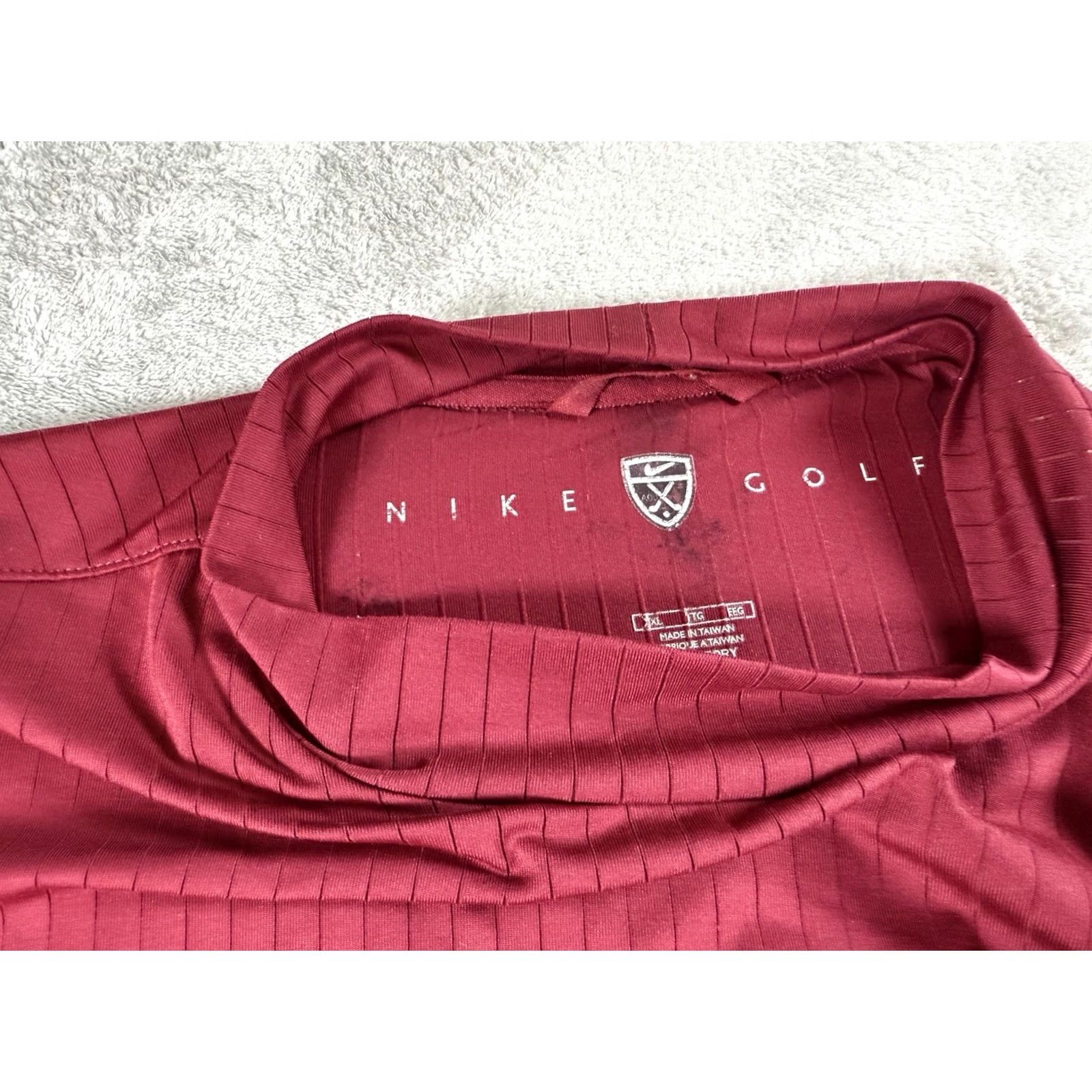 Nike Nike Golf Shirt Red XXL Long Sleeve Athletic Dri-FIT Mock Neck Mens Size US XXL / EU 58 / 5 - 2 Thumbnail