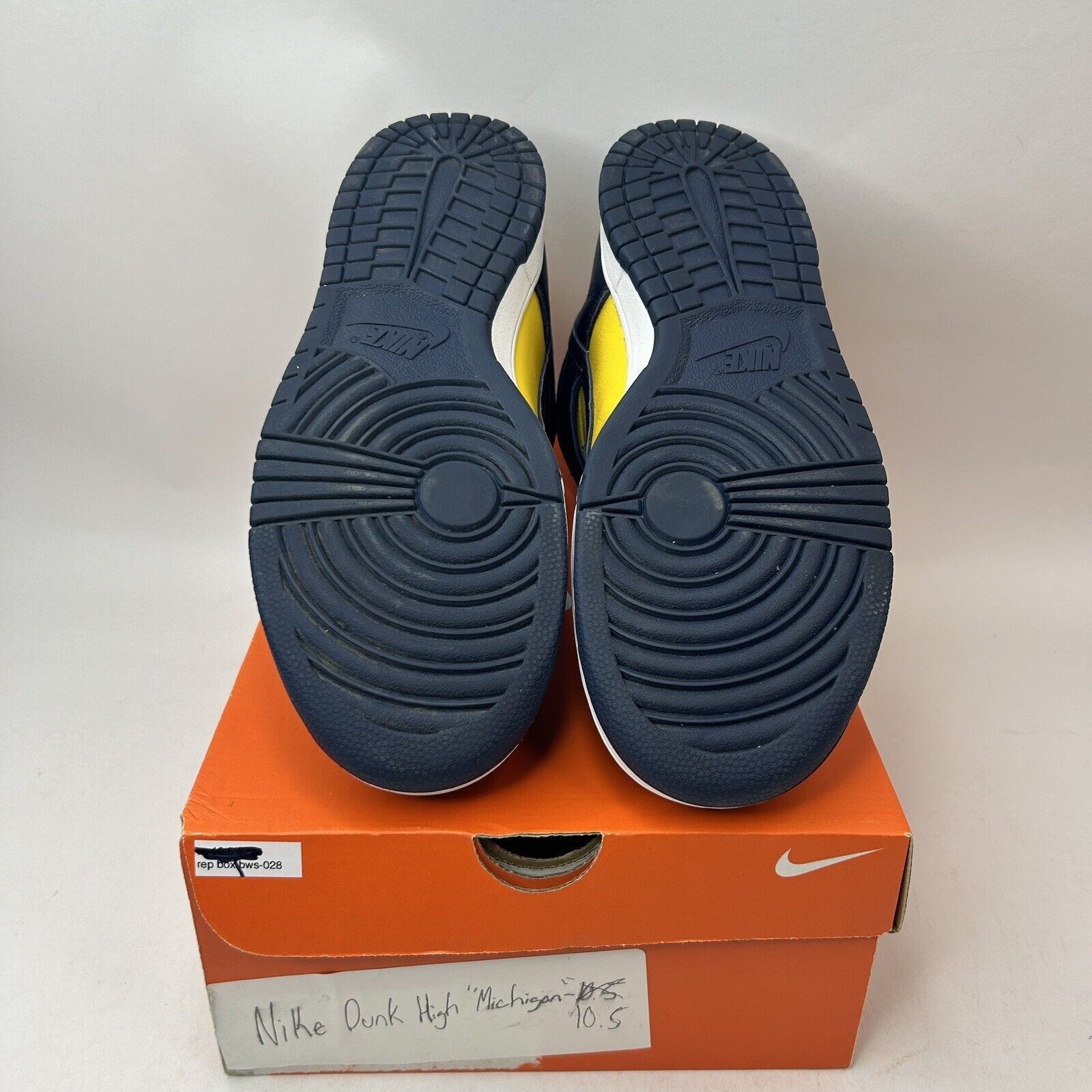 Nike Nike Dunk High SP “Michigan” 2023 Size US 10.5 / EU 43-44 - 7 Thumbnail