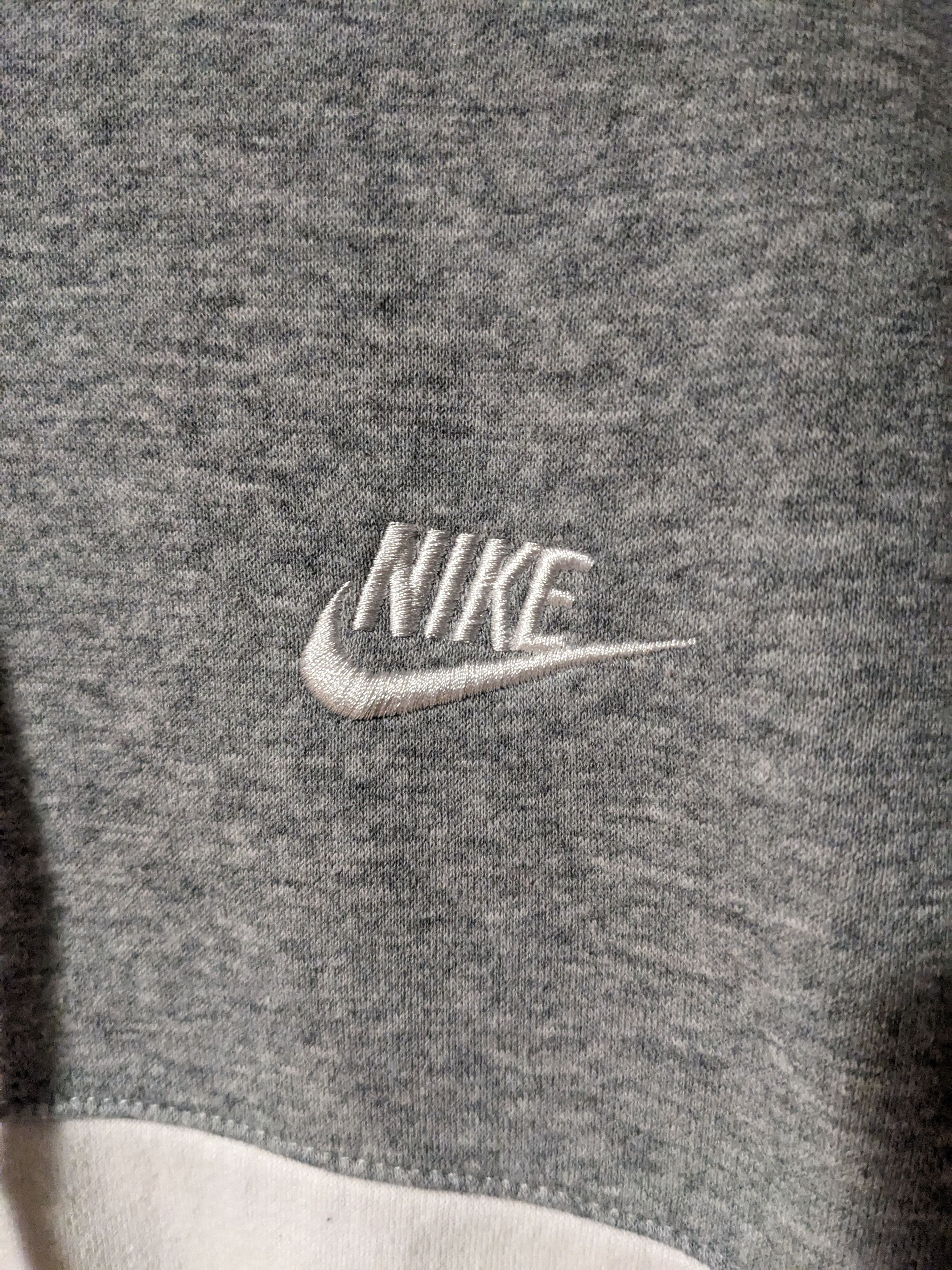 Nike × Vintage Vintage 2010's Nike Swoosh Essential Large Hoodie Size US L / EU 52-54 / 3 - 2 Thumbnail