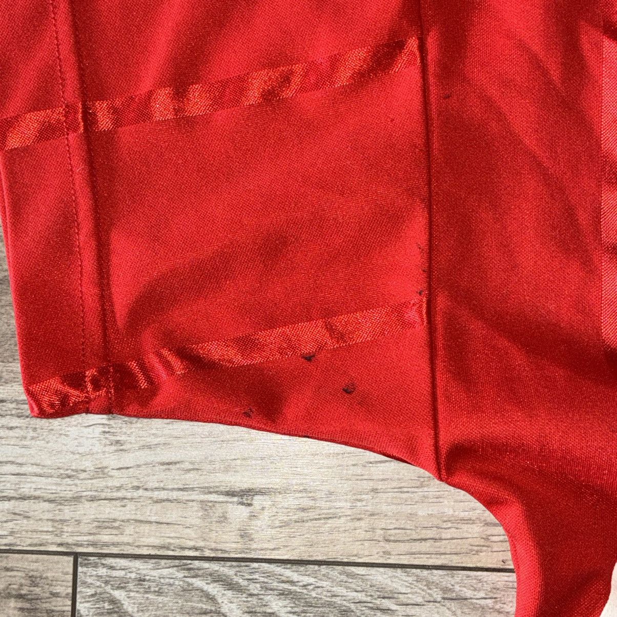 Umbro 90s Umbro red soccer jersey Size US L / EU 52-54 / 3 - 5 Thumbnail