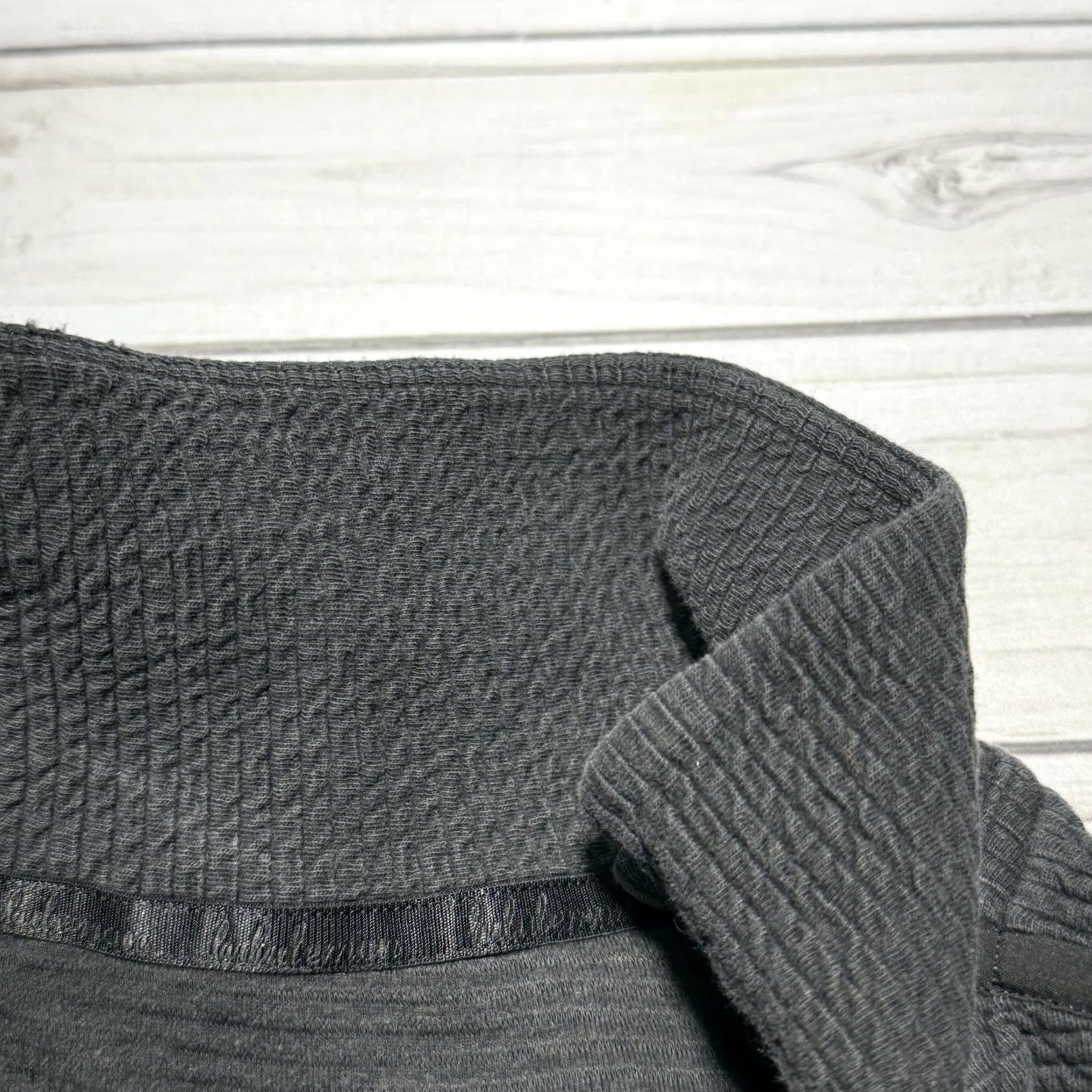 Lululemon VINTAGE? No — Sorry need to avoid. Size L / US 10 / IT 46 - 3 Thumbnail