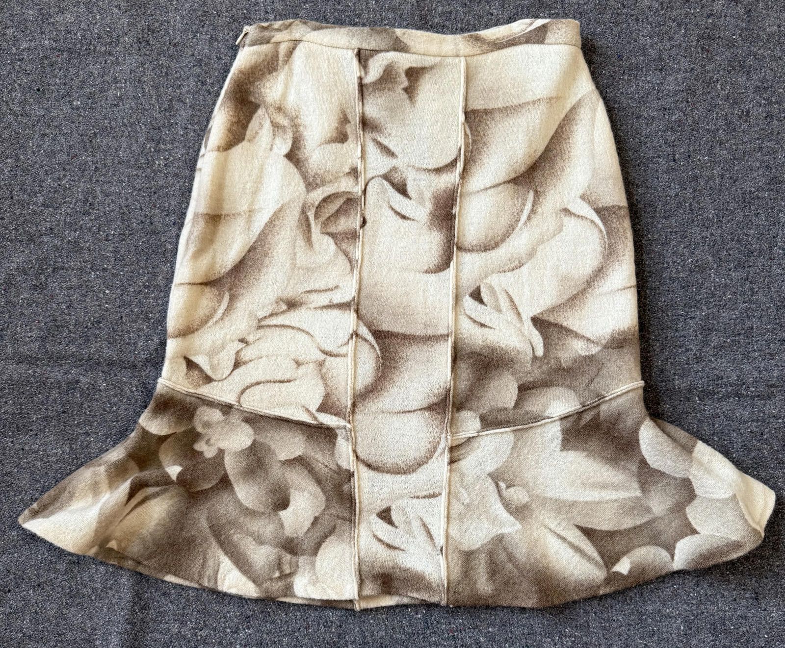 Anthropologie NWT Moth Anthropologie Wool Trumpet Mini Skirt Size 26" / US 2 / IT 38 - 2 Thumbnail
