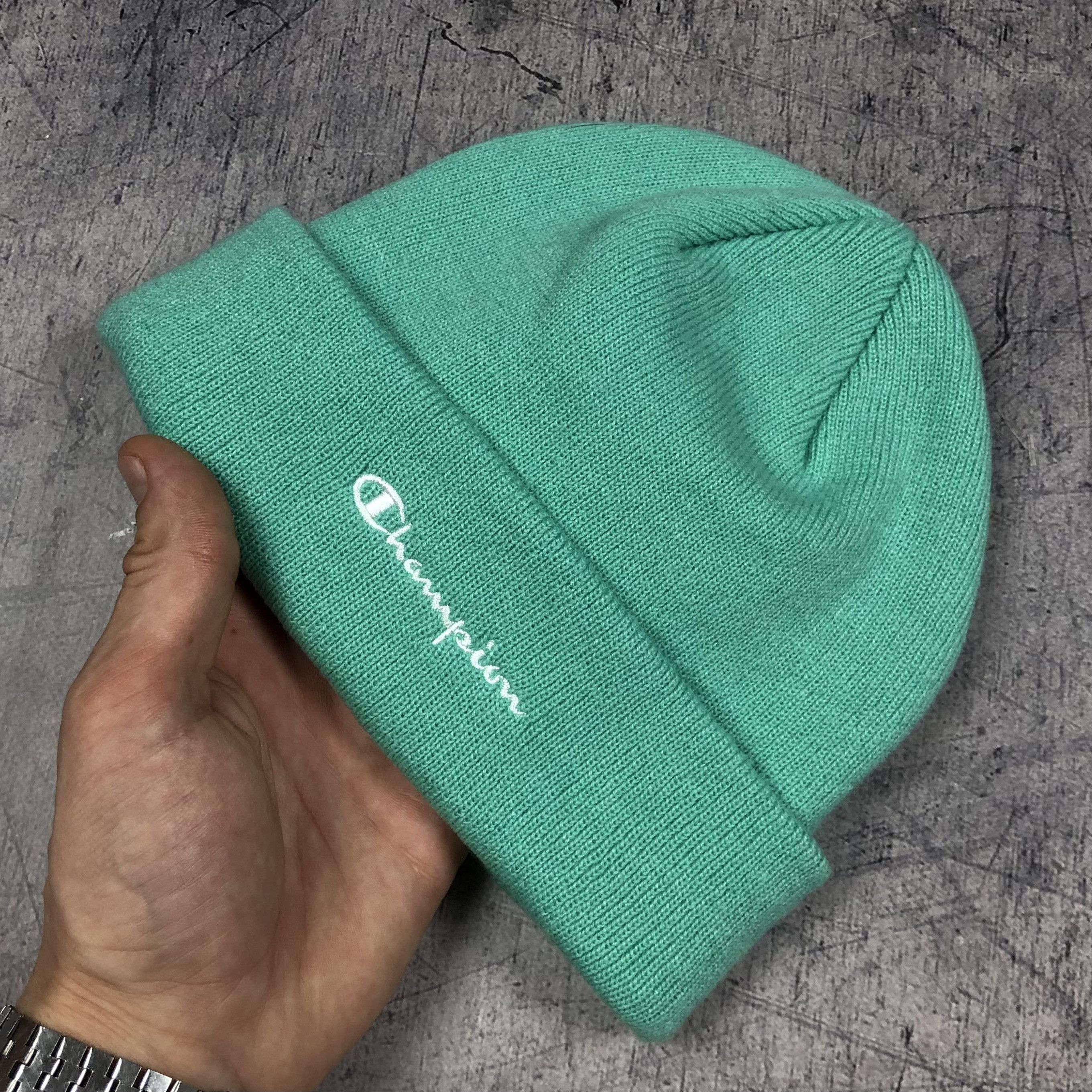 Champion Vintage Champion Beanie Hat Size ONE SIZE - 2 Thumbnail