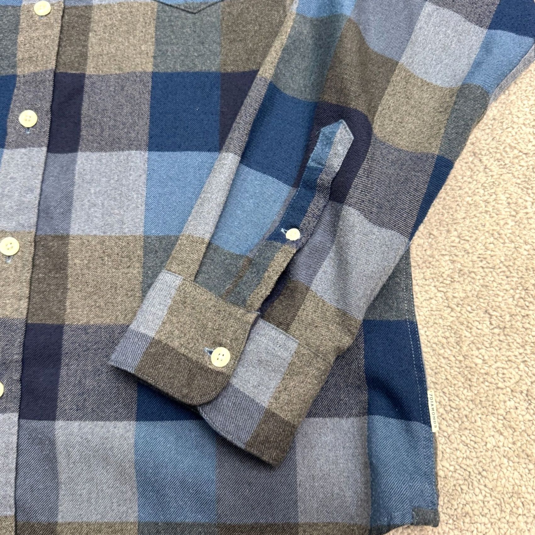 Vintage 7 Diamonds Shirt Mens Medium Blue Gray Buffalo Plaid Flannel Button Down Casual Workwear Western Size US M / EU 48-50 / 2 - 5 Thumbnail