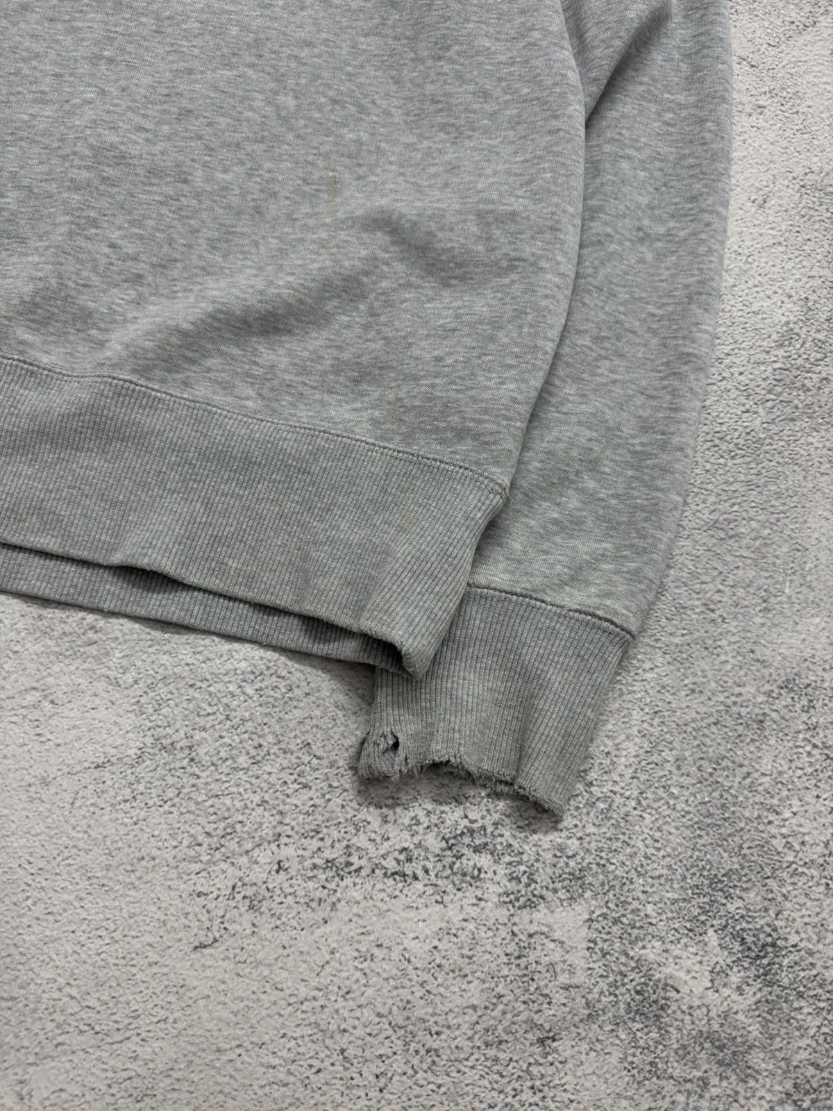 Nike Vintage Y2k Nike 🤍 Mini Logo Sweatshirt 00’s Size US M / EU 48-50 / 2 - 6 Thumbnail