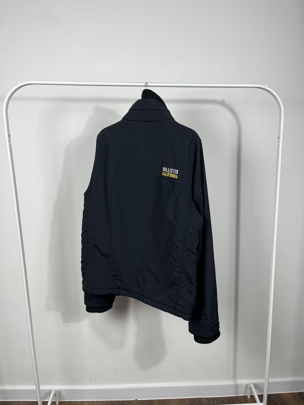 Hollister Hollister Navy Jacket Yellow Lining Size L Winter Size US L / EU 52-54 / 3 - 11 Thumbnail