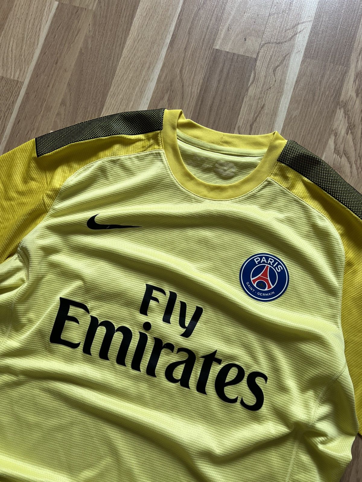 Nike Nike vintage football jersey goalkeeper yellow 2015 Size US XL / EU 56 / 4 - 4 Thumbnail