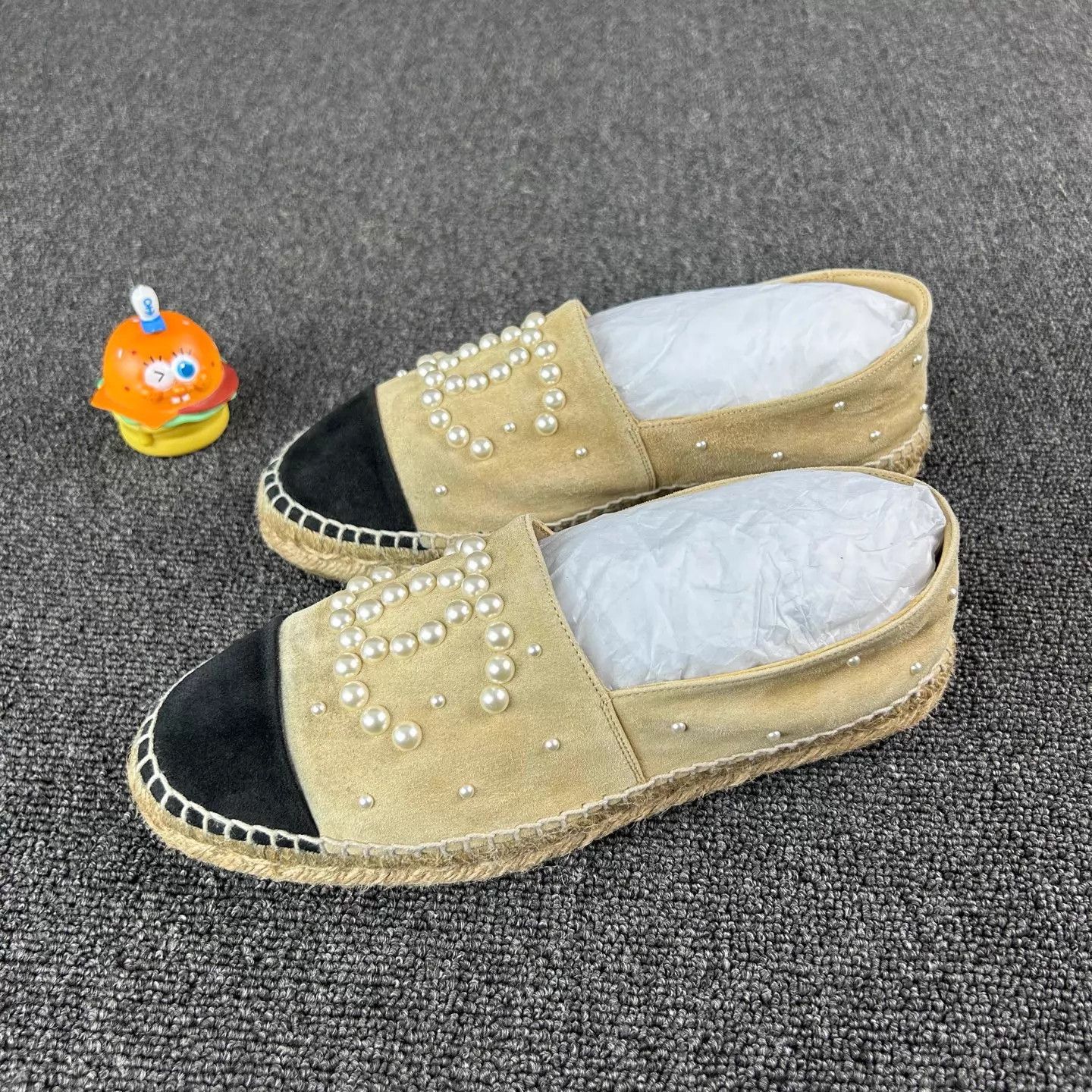 Chanel Chanel Pearl CC Suede Fisherman Slipper 38 Size US 7.5 / IT 37.5 - 1 Thumbnail