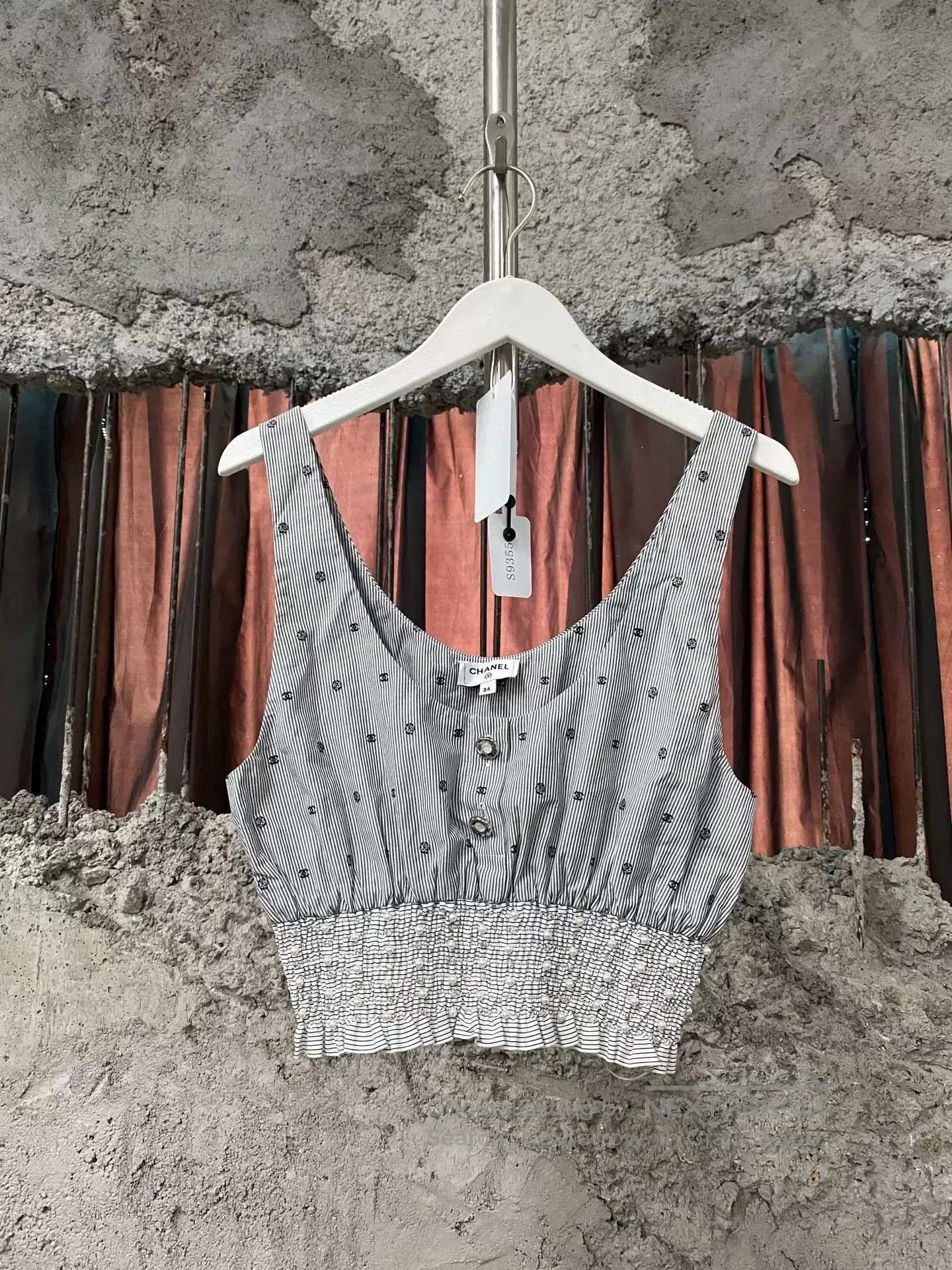 Chanel Chanel Pearl CC Sleeveless Camisole. Size US XS / EU 42 / 0 - 1 Thumbnail