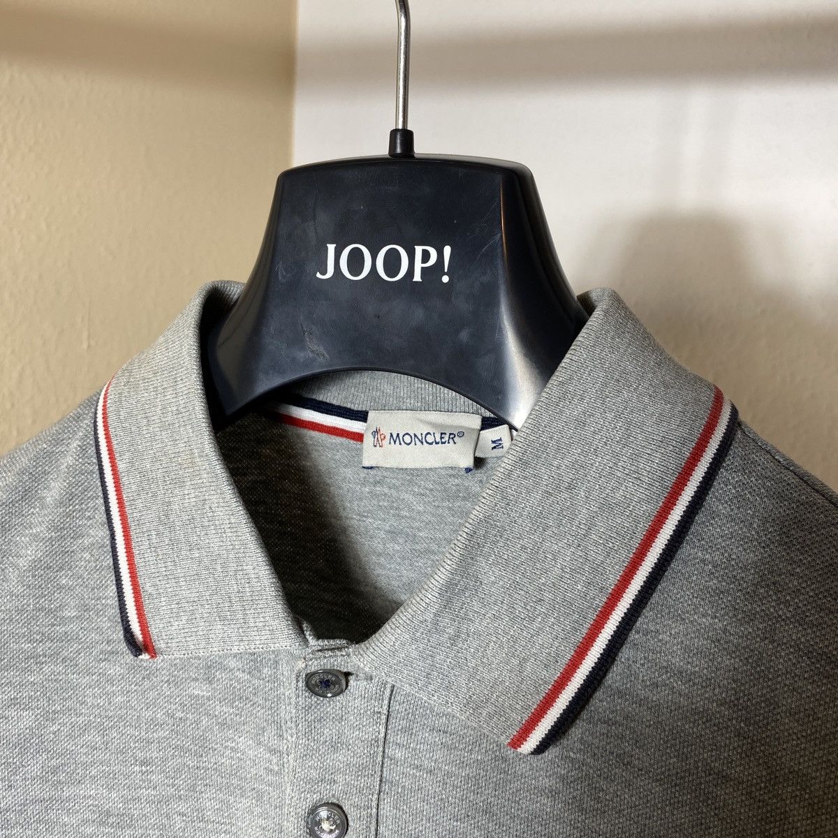 Moncler Classic Polo Moncler Gray Size US M / EU 48-50 / 2 - 5 Thumbnail
