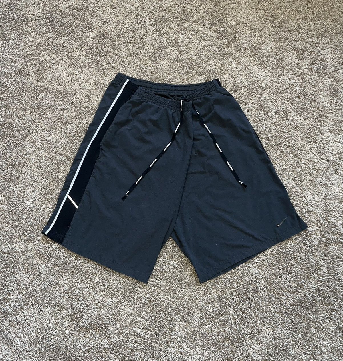 Nike Nike Running Shorts Size US 32 / EU 48 - 1 Thumbnail