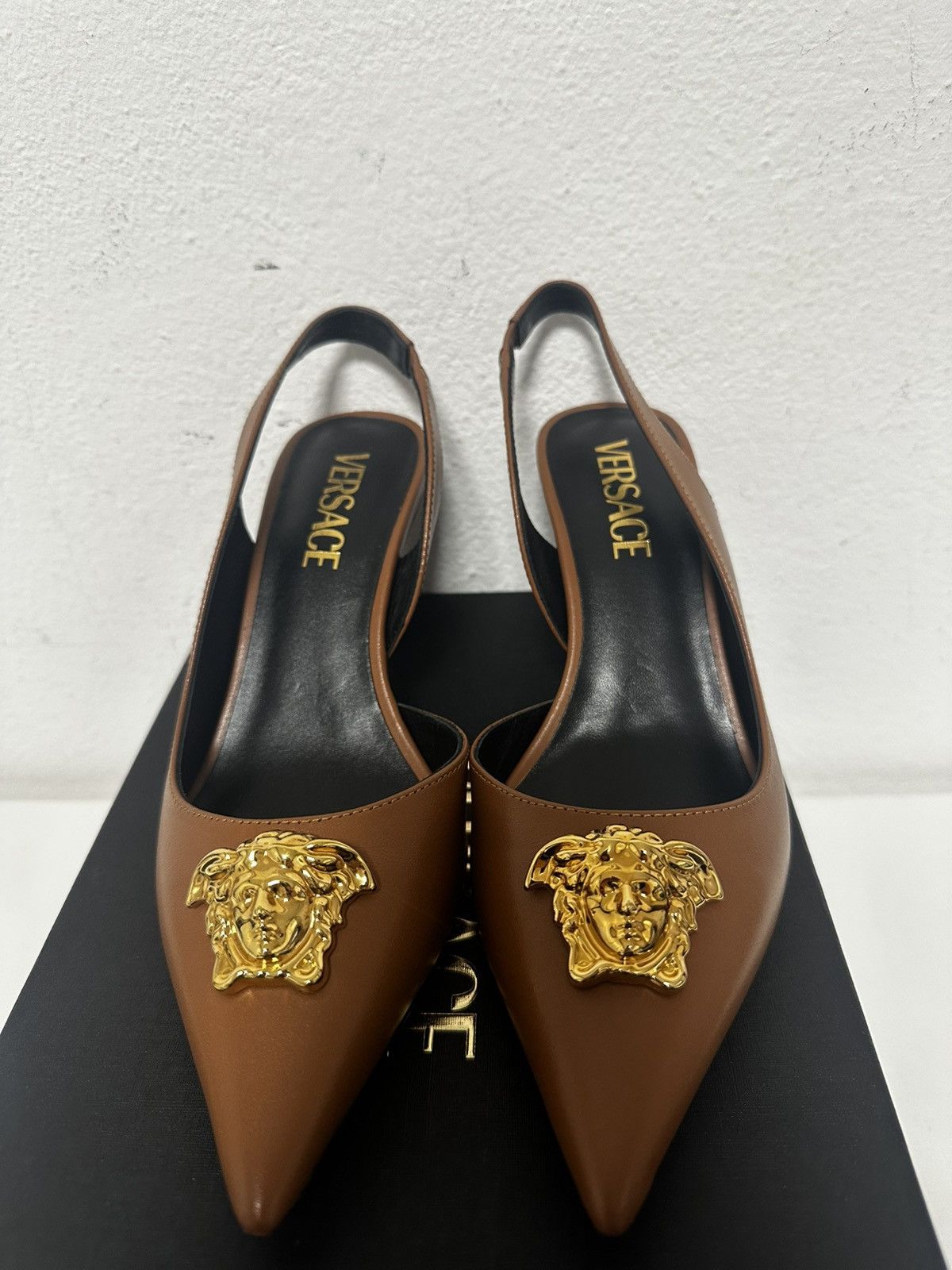 Versace Versace Medusa Slingback Pumps Size US 6 / IT 36 - 3 Thumbnail