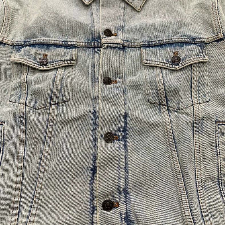 Balenciaga Balenciaga Back logo wash-made old denim jacket Size US S / EU 44-46 / 1 - 9 Thumbnail