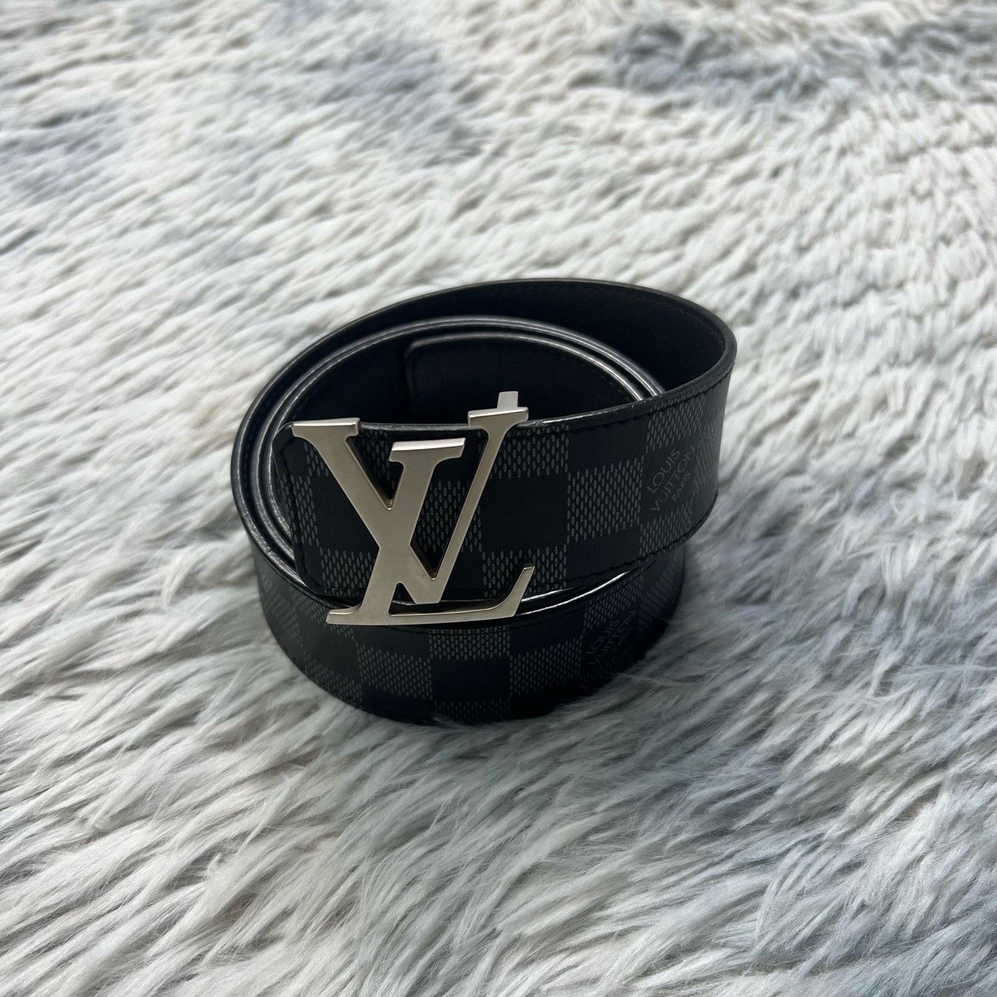 Louis Vuitton Louis Vuitton New Reversible Belt Size ONE SIZE - 1 Thumbnail