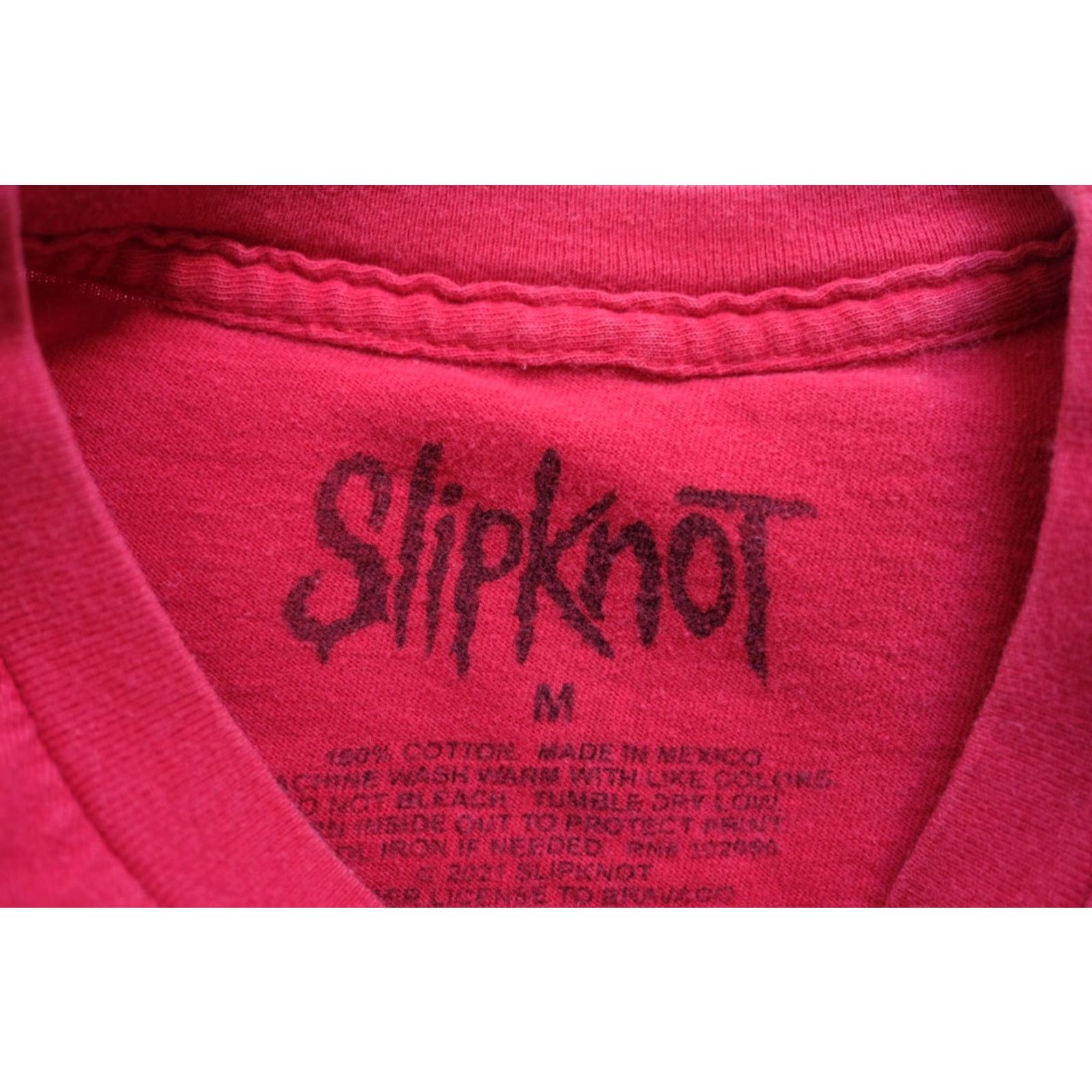 Vintage VINTAGE SLIPKNOT T-SHIRT Red Graphic Distressed Y2K IOWA TOUR BAND ROCK MUSIC SZ M Size US M / EU 48-50 / 2 - 7 Thumbnail