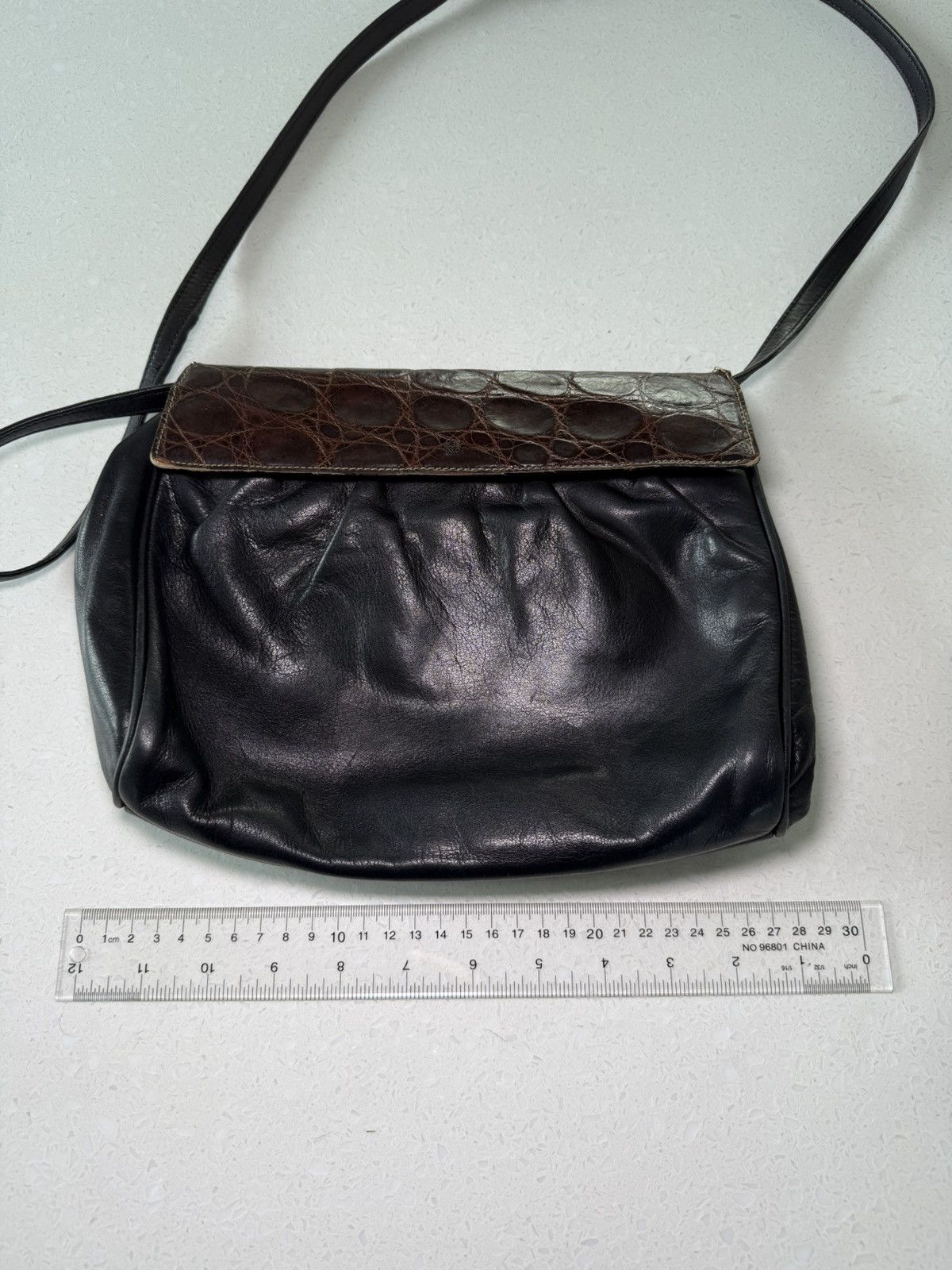 Loewe Vintage Loewe Black Shoulder Bag with Croc Embossed Flap Size ONE SIZE - 18 Thumbnail