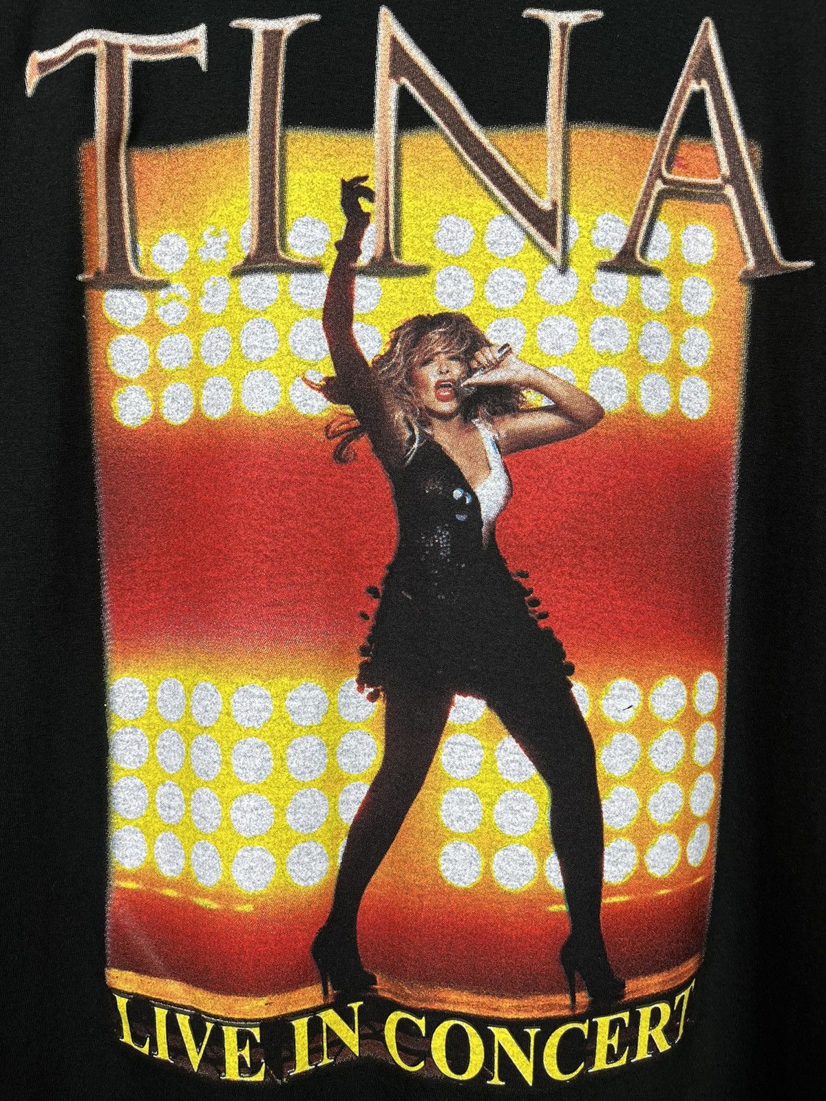 Band Tees Vintage Tina Turner Live in Concert T Shirt 00’s Size US L / EU 52-54 / 3 - 10 Thumbnail
