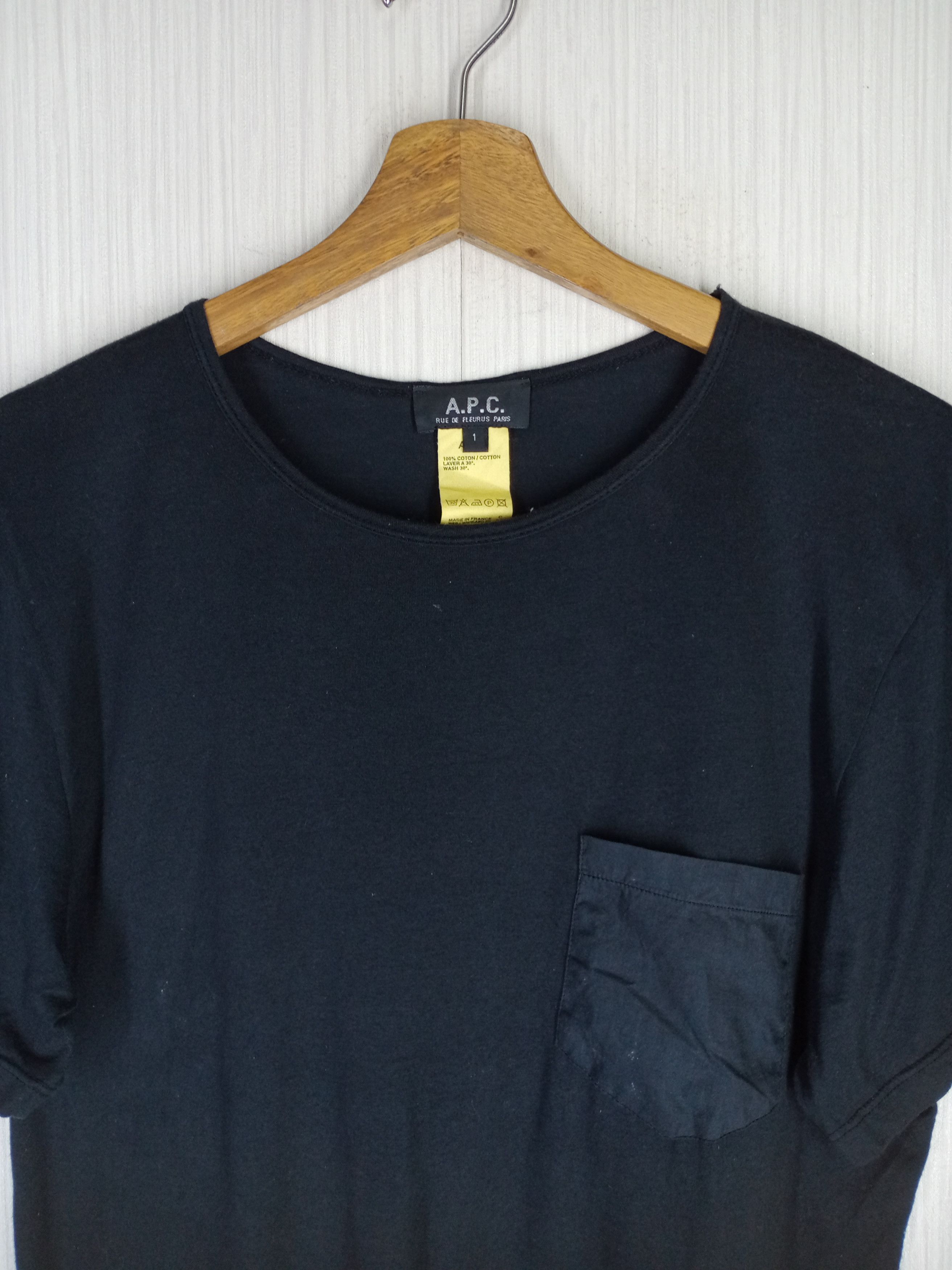 A.P.C. Rare Vintage A.P.C. Single Pocket Tshirt Size US M / EU 48-50 / 2 - 1 Thumbnail