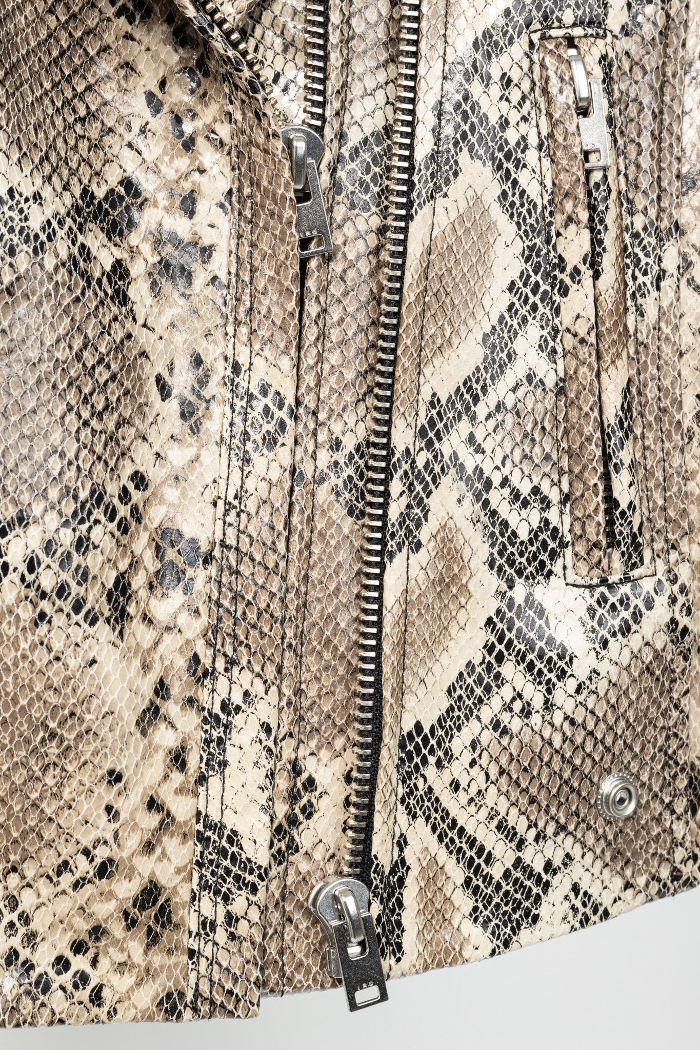 Iro IRO Luiga Beige Snake-Effect Lamb-Leather Moto Jacket Size XL / US 12-14 / IT 48-50 - 8 Thumbnail