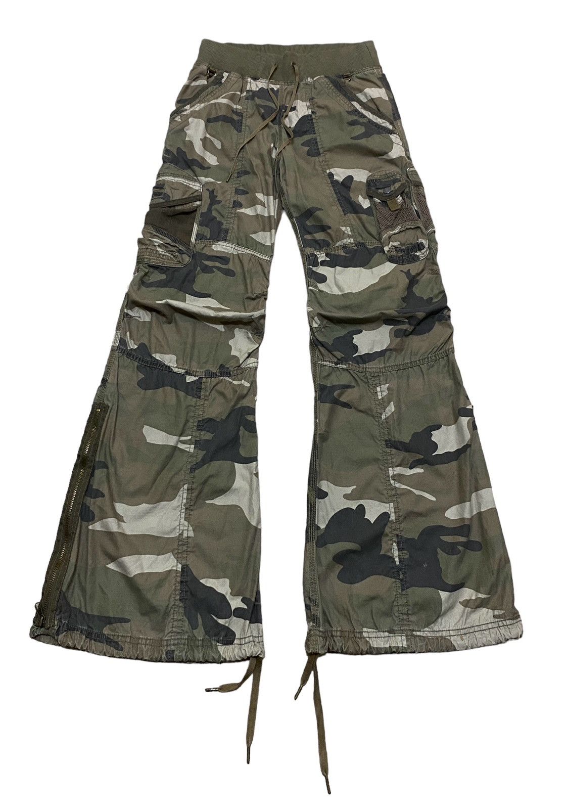 Very Rare Vintage GOA Super Flared Parachute Cargo 1990s Menswear