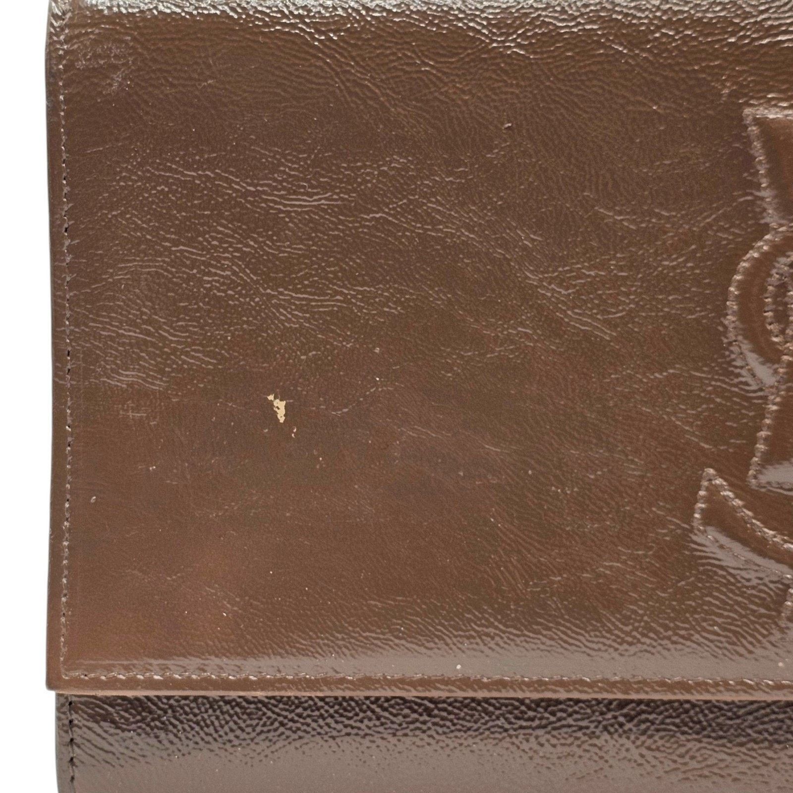 Yves Saint Laurent YSL Monogram Large Belle De Jour Clutch Brown Patent Leather Size ONE SIZE - 9 Thumbnail
