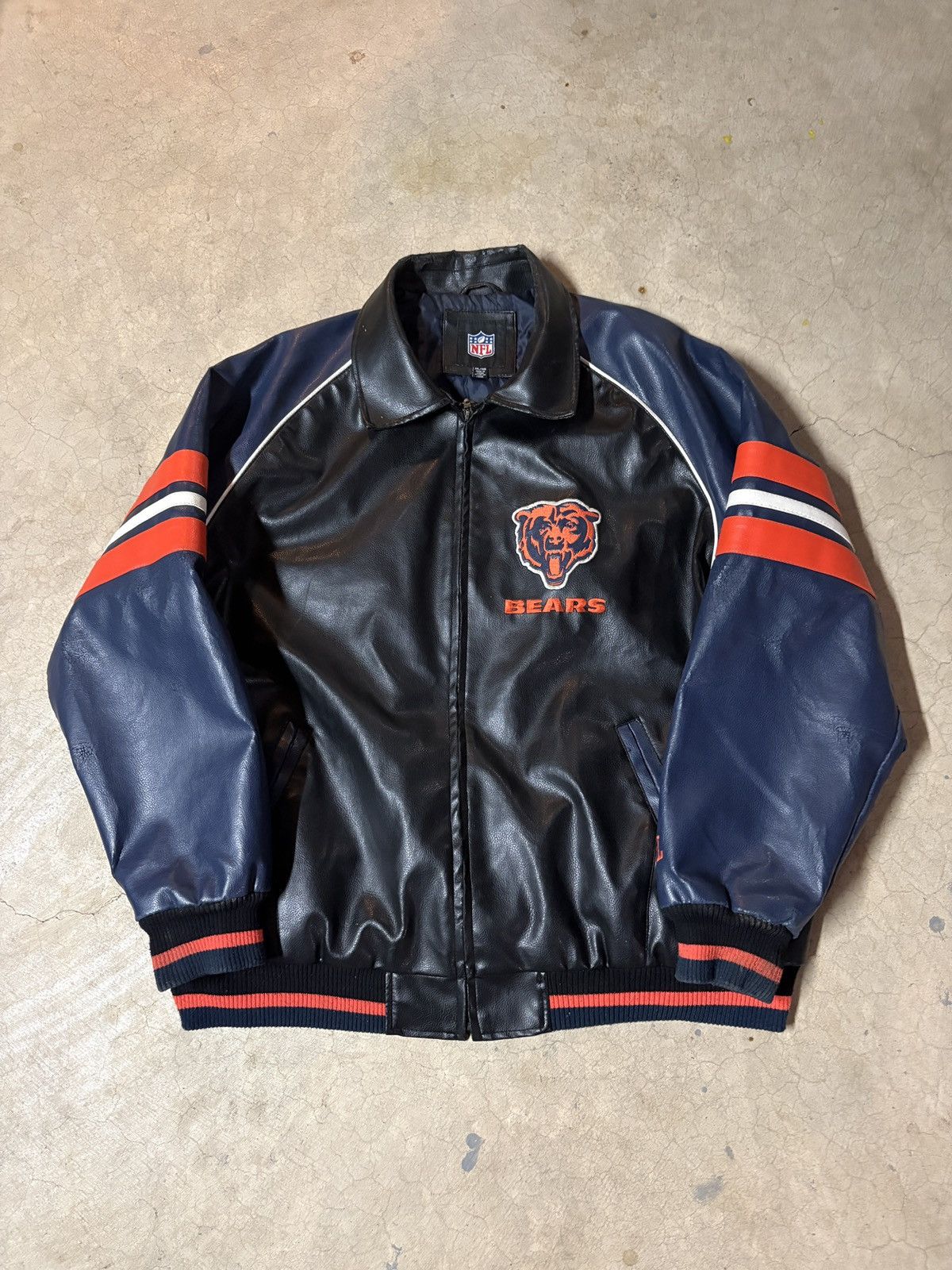 NFL Vintage 00’s Chicago Bears NFL Leather Jacket Navy Size XXL Size US XXL / EU 58 / 5 - 1 Thumbnail