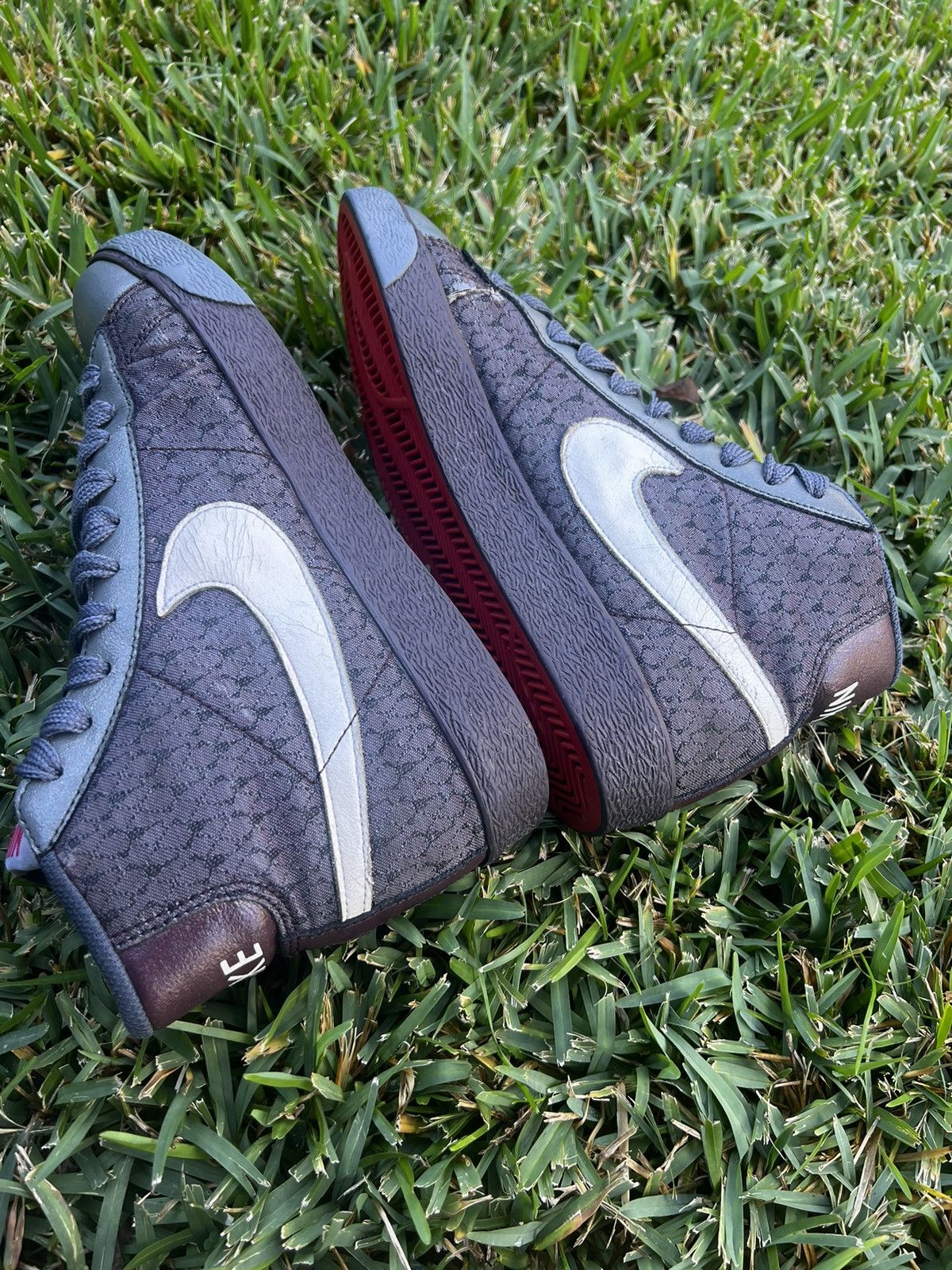 Nike RARE Nike Blazer Hi Womens size 8 Burgandy Scorpio shoes Size US 8 / IT 38 - 4 Thumbnail
