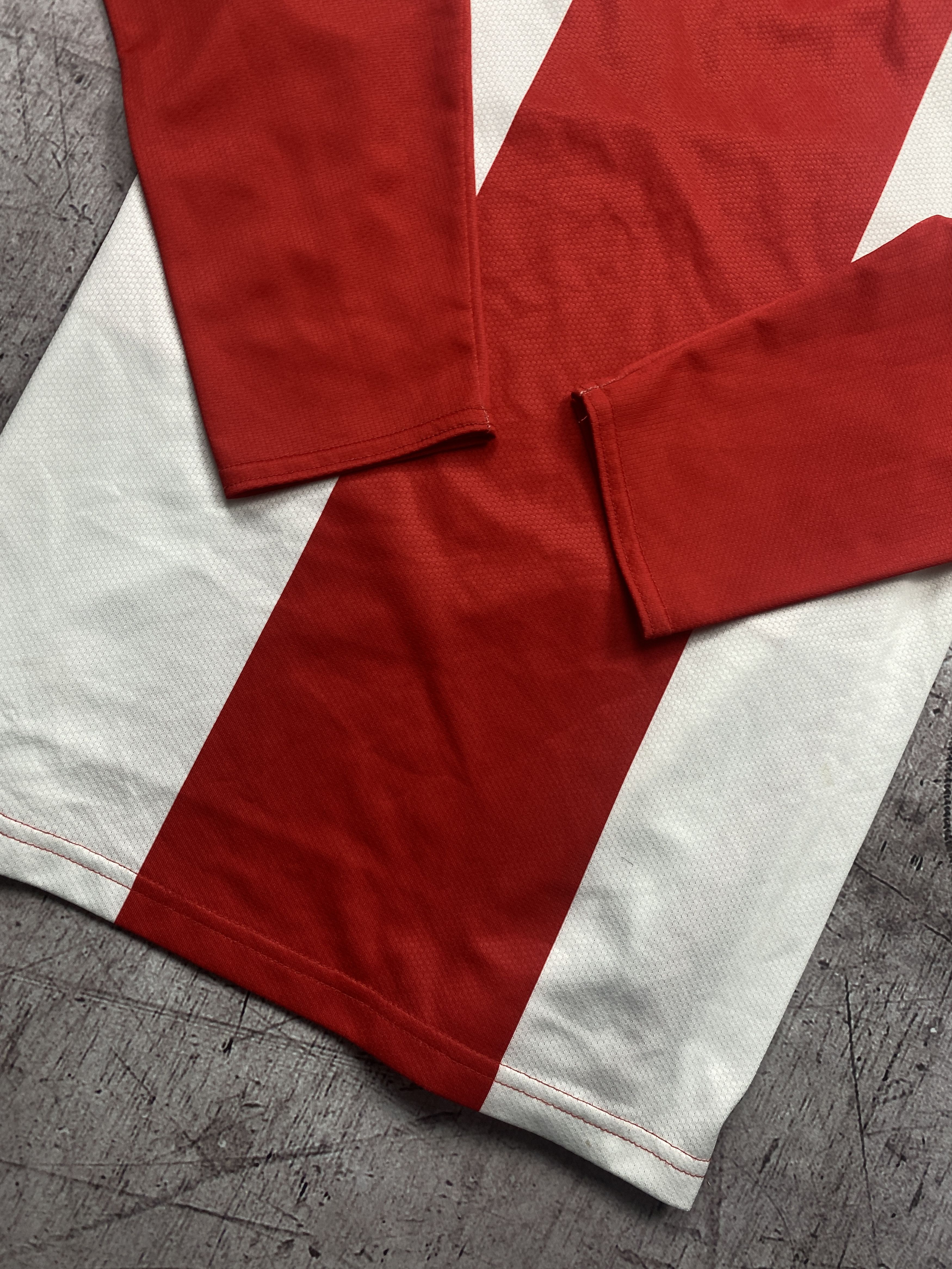 Nike × Vintage Nike Vintage Long Sleeve T-Shirt Y2K Tee Size US S / EU 44-46 / 1 - 3 Thumbnail