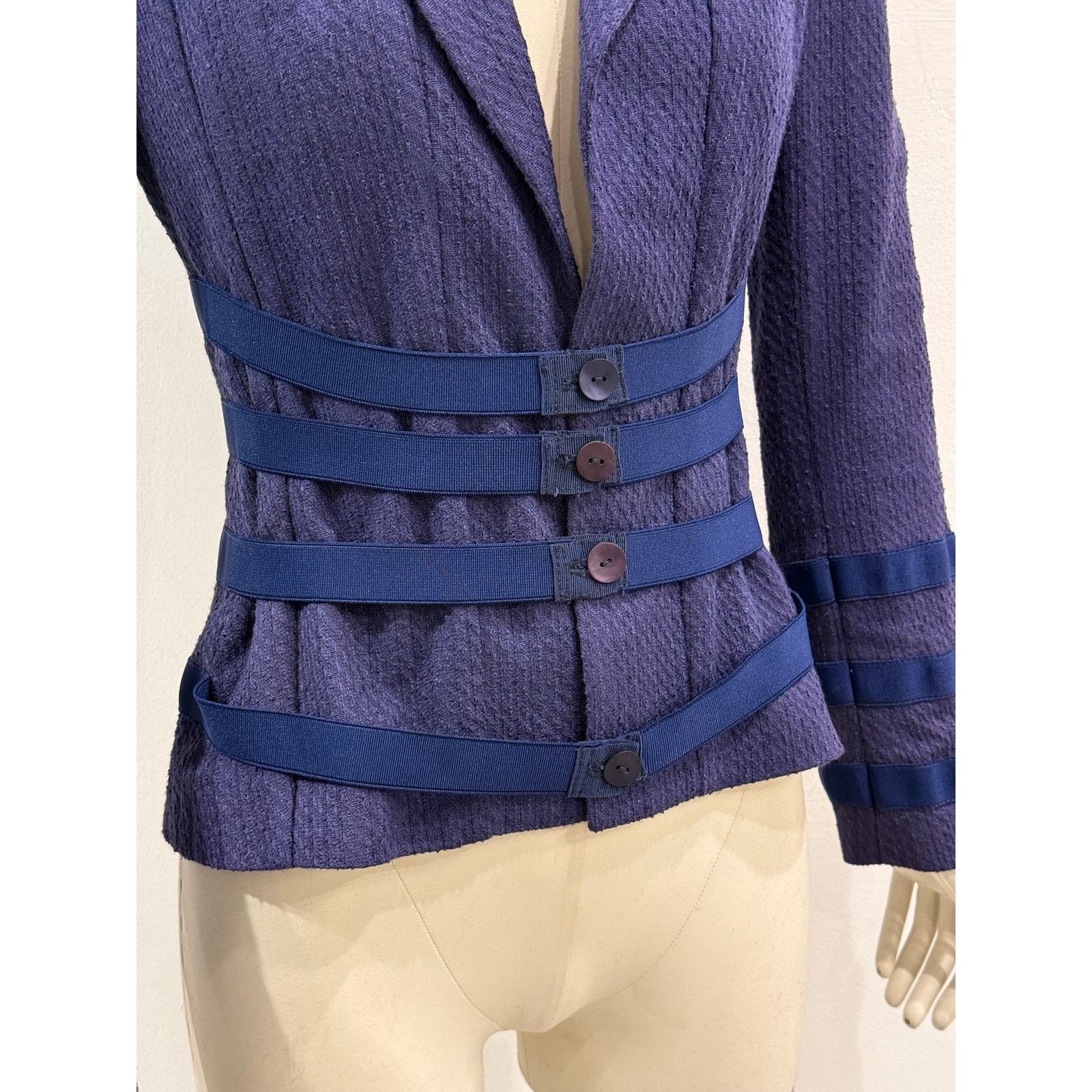 Versace 2000s Versace textured strap-detail bondage fitted blazer Size S / US 4 / IT 40 - 3 Thumbnail