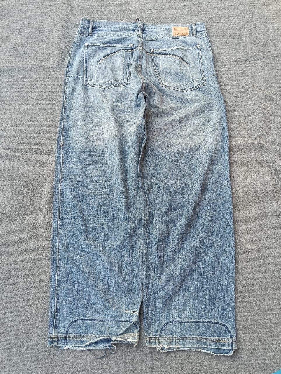 Pelle Pelle Pelle Pelle Marc Buchanan Baggy Denim Jeans Light Wash. Size US 38 / EU 54 - 1 Thumbnail