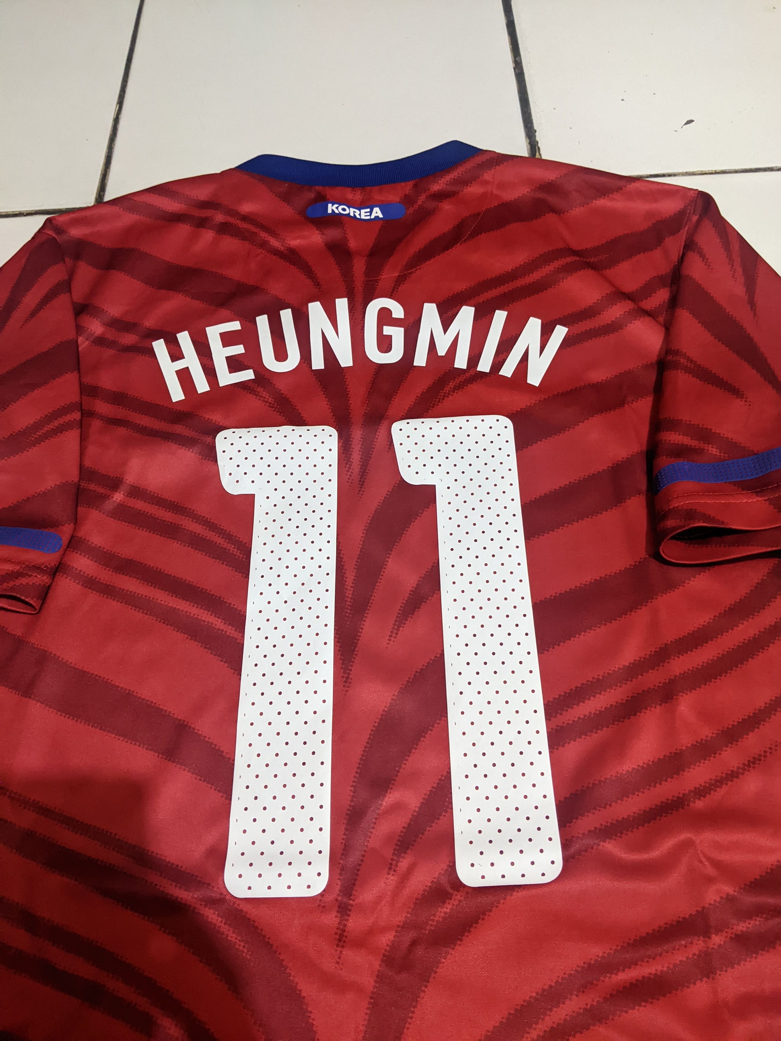 Nike South korea HEUNGMIN 2010 jersey football shirt Size US L / EU 52-54 / 3 - 3 Thumbnail