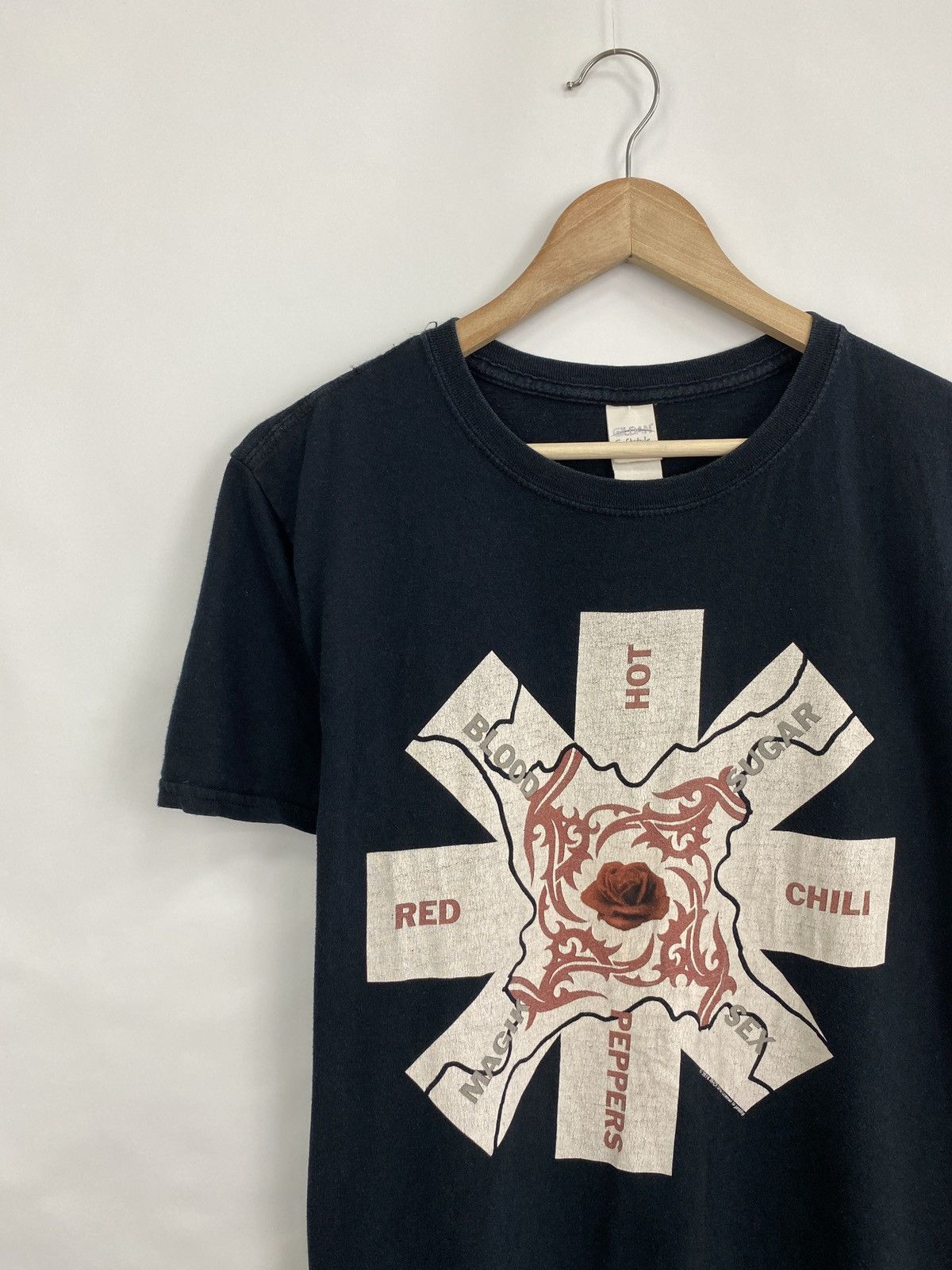 Band Tees 🇺🇸 Vintage Y2K Red Hot Chili Peppers 2016 T-Shirt Rare Retro Size US L / EU 52-54 / 3 - 2 Thumbnail