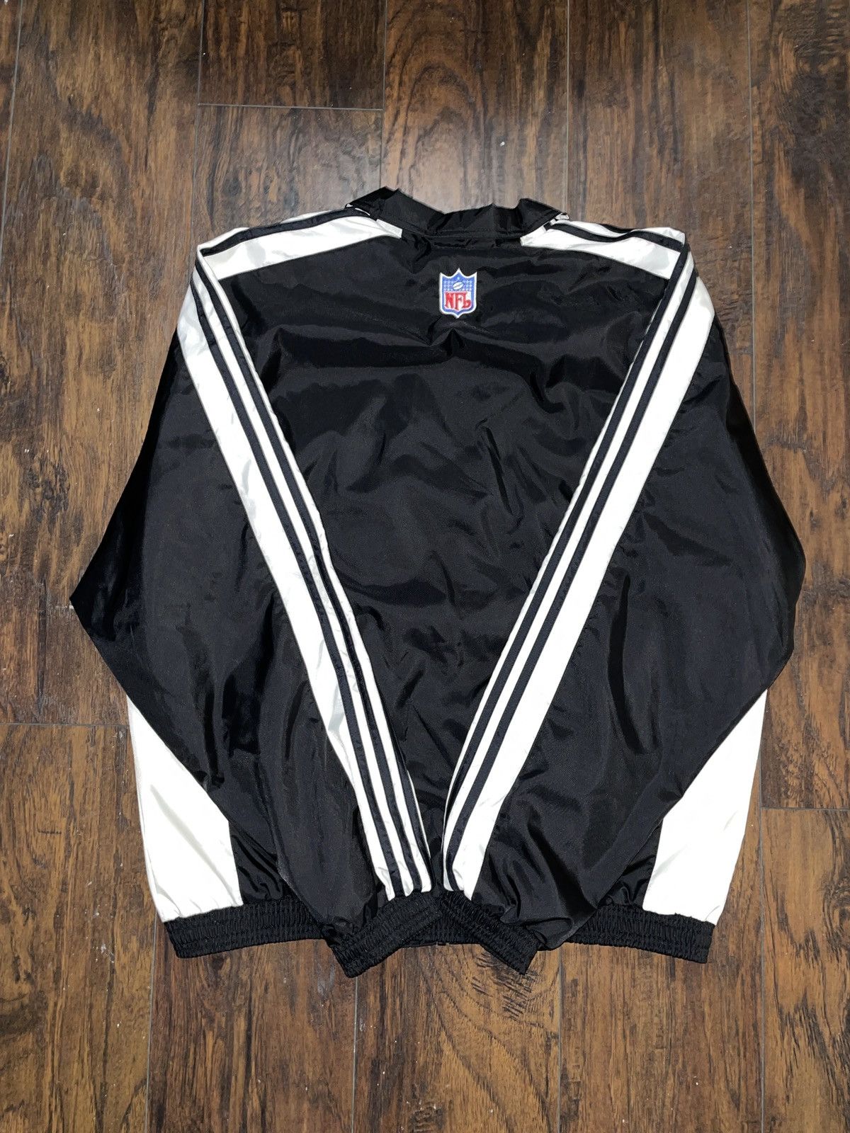 Adidas Adidas NFL Buccaneers zip Jacket Size US L / EU 52-54 / 3 - 6 Thumbnail