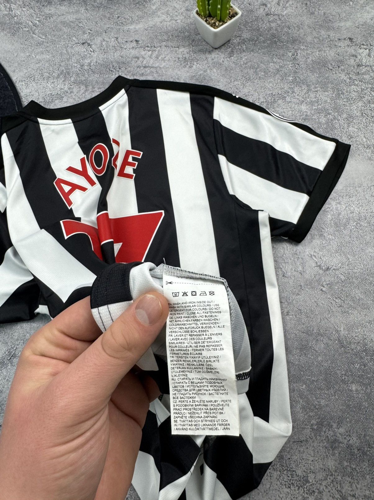 Vintage NEWCASTLE UNITED 17-18 Home Shirt Puma 125 Years AYOZE #17 Size US M / EU 48-50 / 2 - 20 Thumbnail