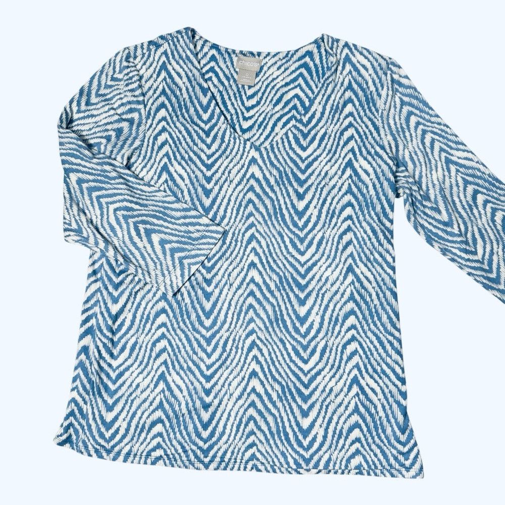 Chicos Chico's V-Neck 3/4 Sleeve Rayon Chevron Top Size 0 US S Size S / US 4 / IT 40 - 5 Thumbnail