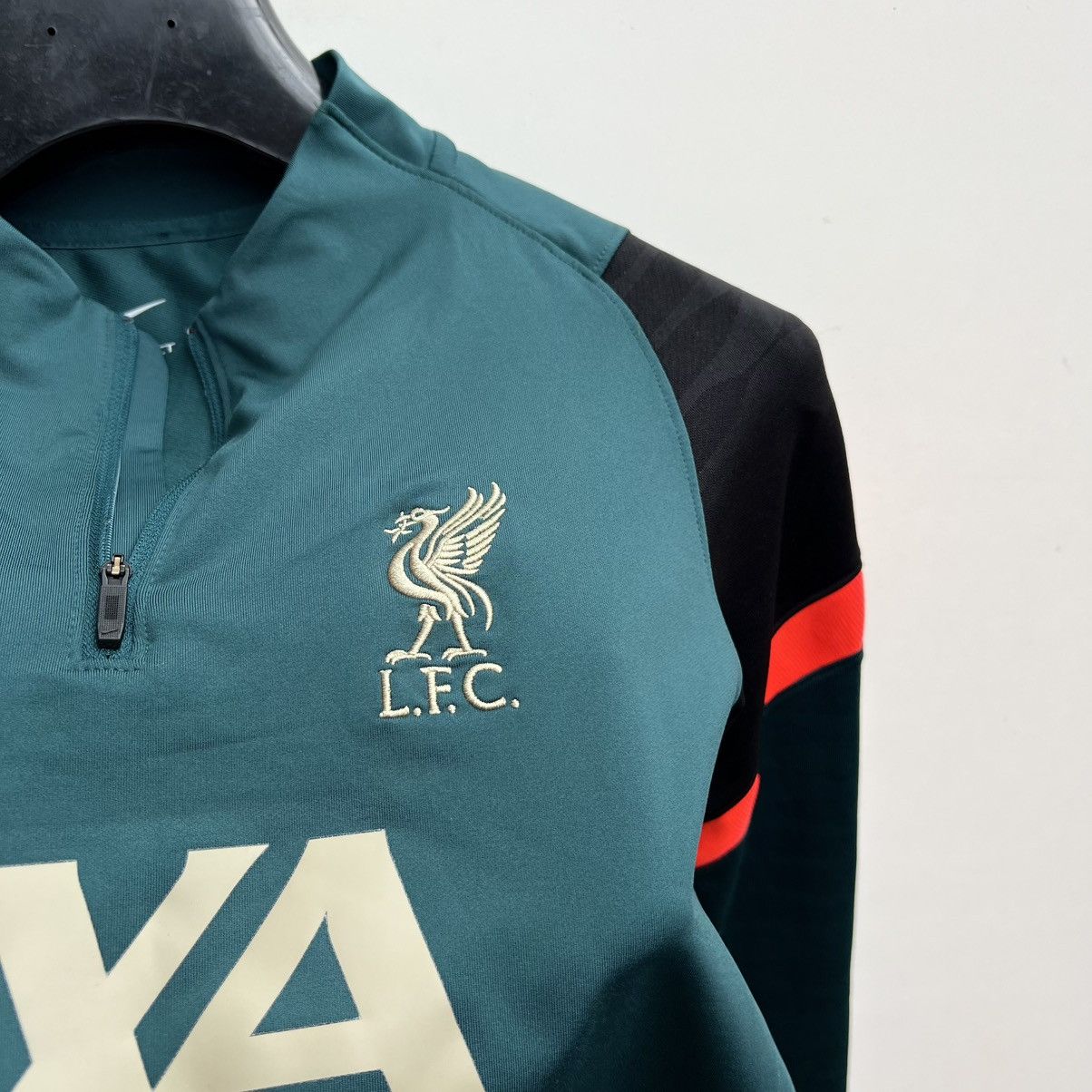 Nike LIVERPOOL 2021 2022 FOOTBALL SOCCER JACKET ZIP Nike Size US S / EU 44-46 / 1 - 3 Thumbnail