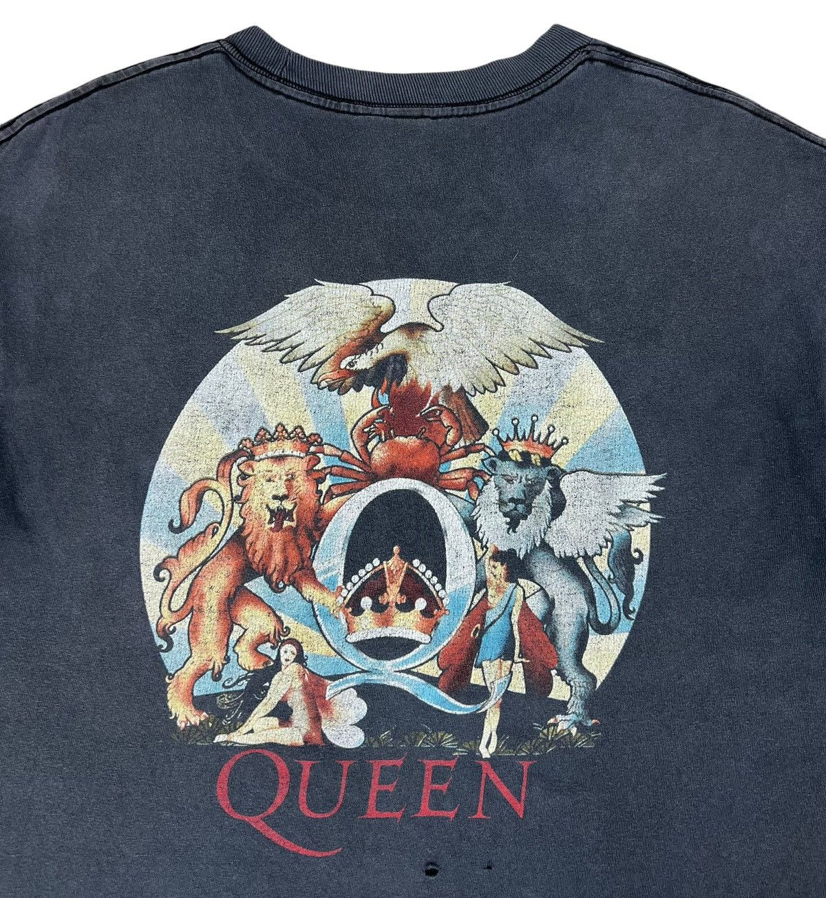 Band Tees × Vintage Distressed Vintage Queen tee Size US L / EU 52-54 / 3 - 6 Thumbnail