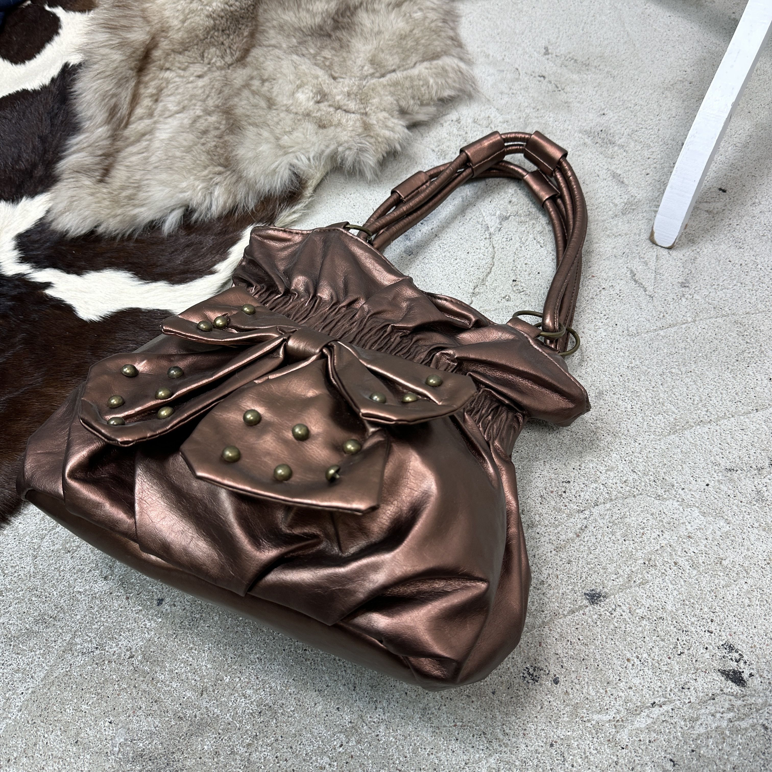 Vintage Vintage Faux Leather Metallic Coopder Bow Bag Y2K Size ONE SIZE - 4 Thumbnail