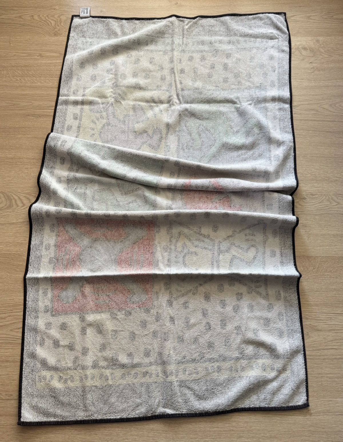 Keith Haring Vintage 90’s Keith Haring Art Authentic Rare Big Towell Size ONE SIZE - 3 Thumbnail