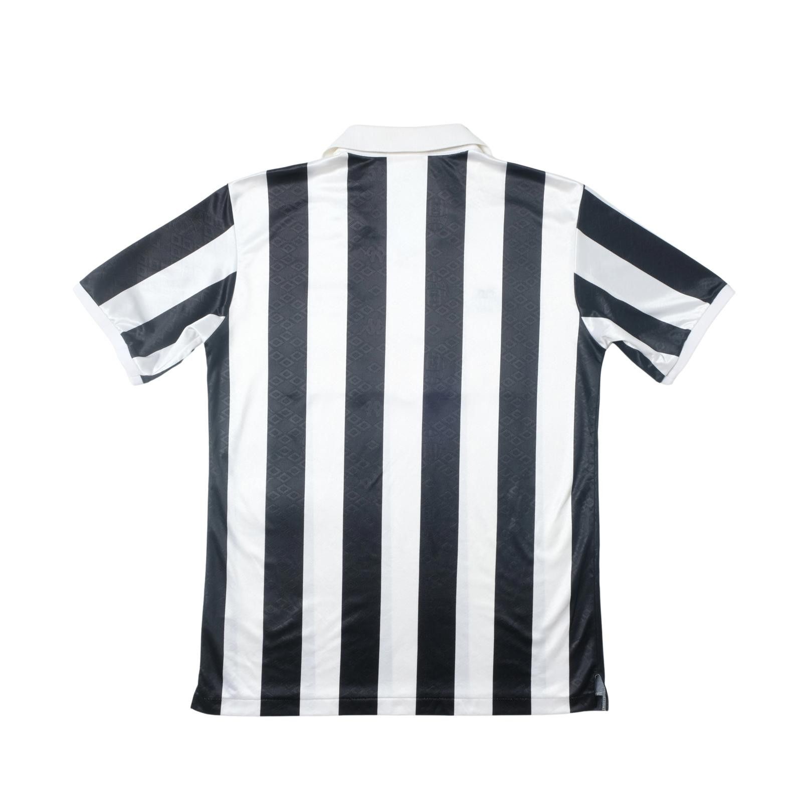 Kappa 1992/94 Juventus Home Shirt Kappa (M/L) Size US L / EU 52-54 / 3 - 2 Thumbnail