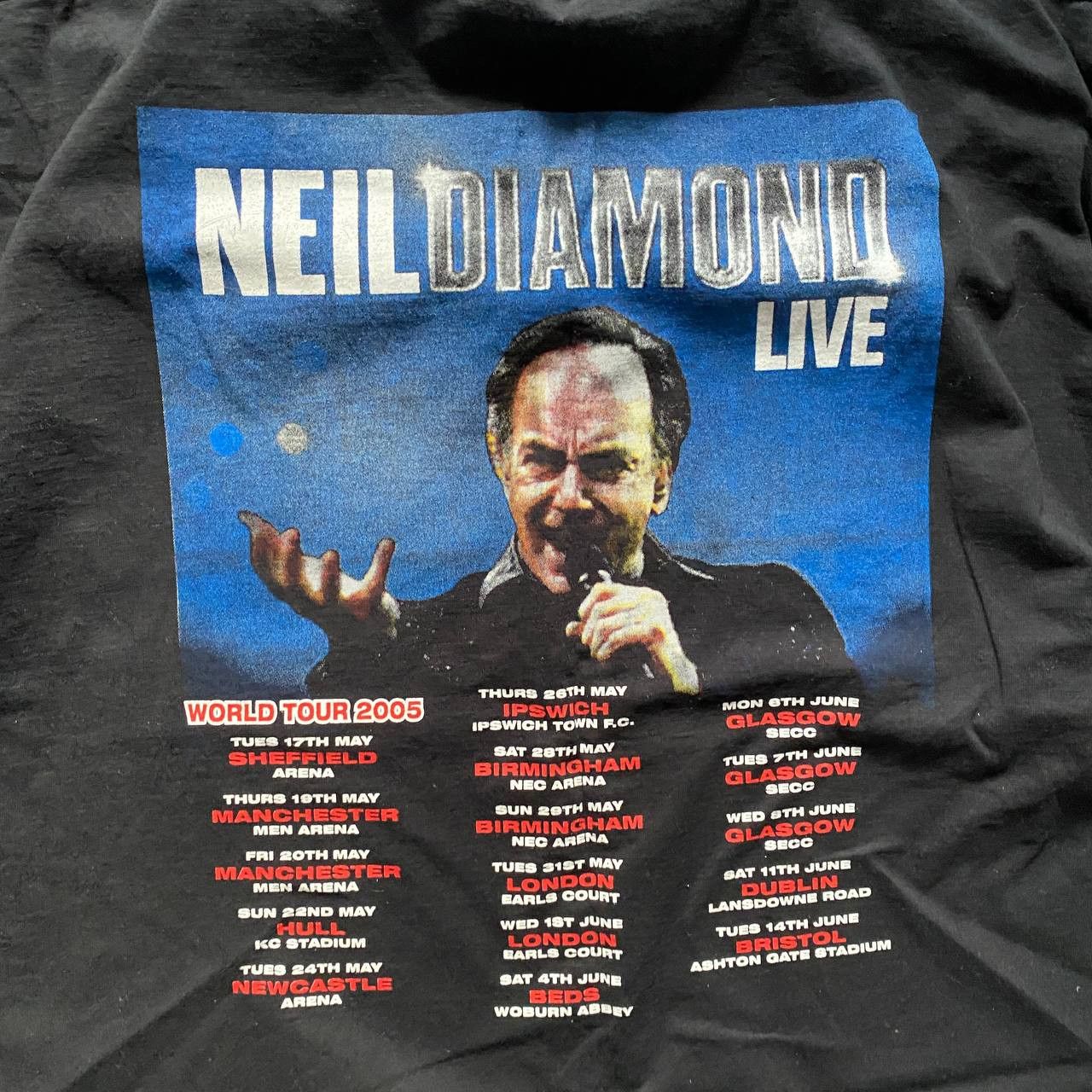 Band Tees × Vintage VINTAGE Y2K 2005 NEIL DIAMOND FADED TOUR RARE T SHIRT 297 Size US XL / EU 56 / 4 - 5 Thumbnail