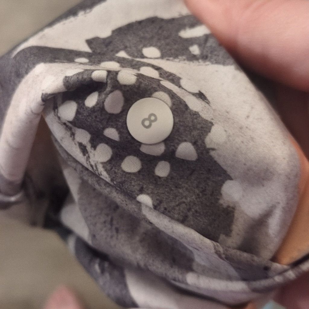 Lululemon Lululemon Om PantMini Art Pop White Multi / Slate size 8 Size 30" / US 8 / IT 44 - 8 Thumbnail