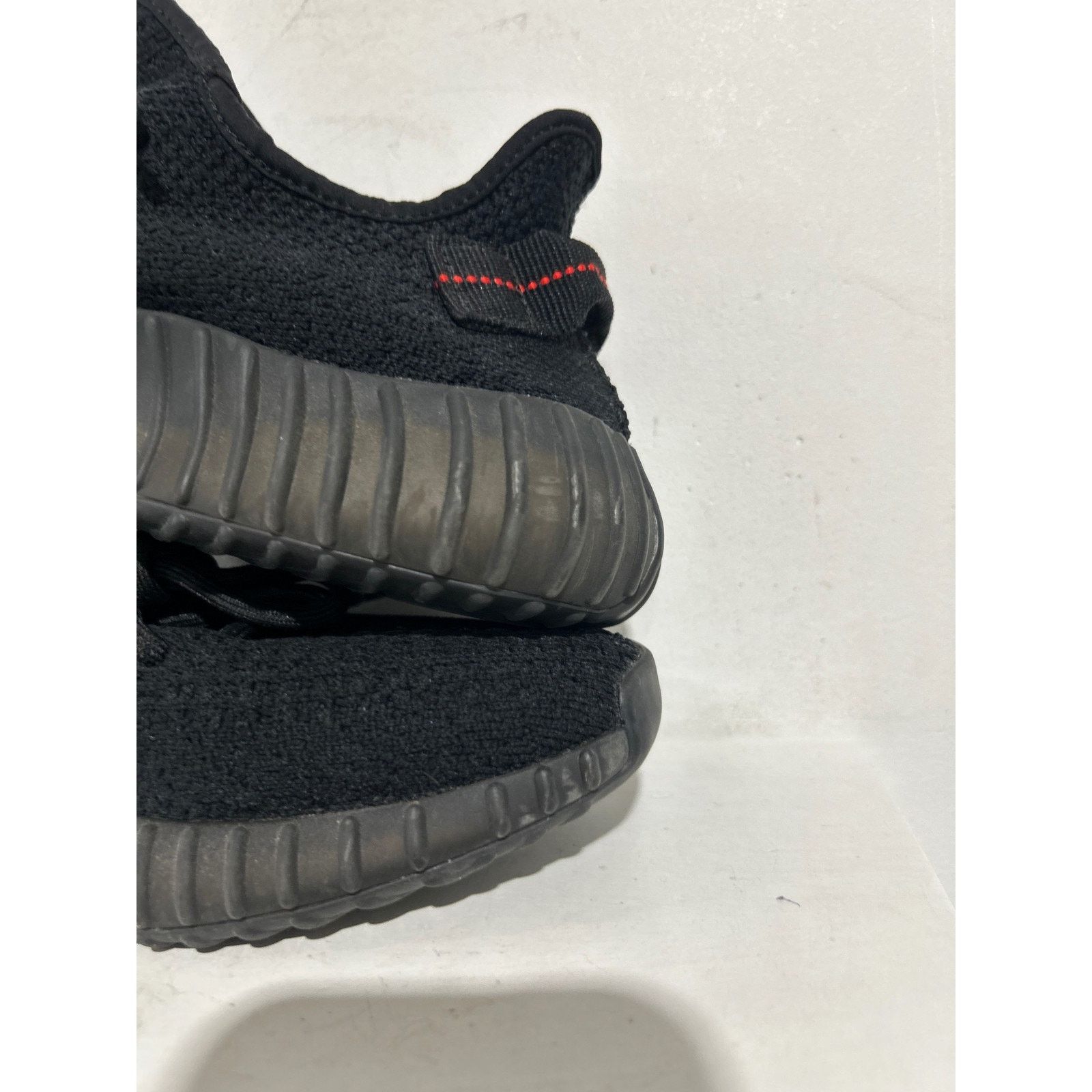 Adidas ADIDAS YEEZY BOOST 350 V2 'BLACK RED' SIZE 8.5 PREOWNED Size US 8.5 / EU 41-42 - 3 Thumbnail