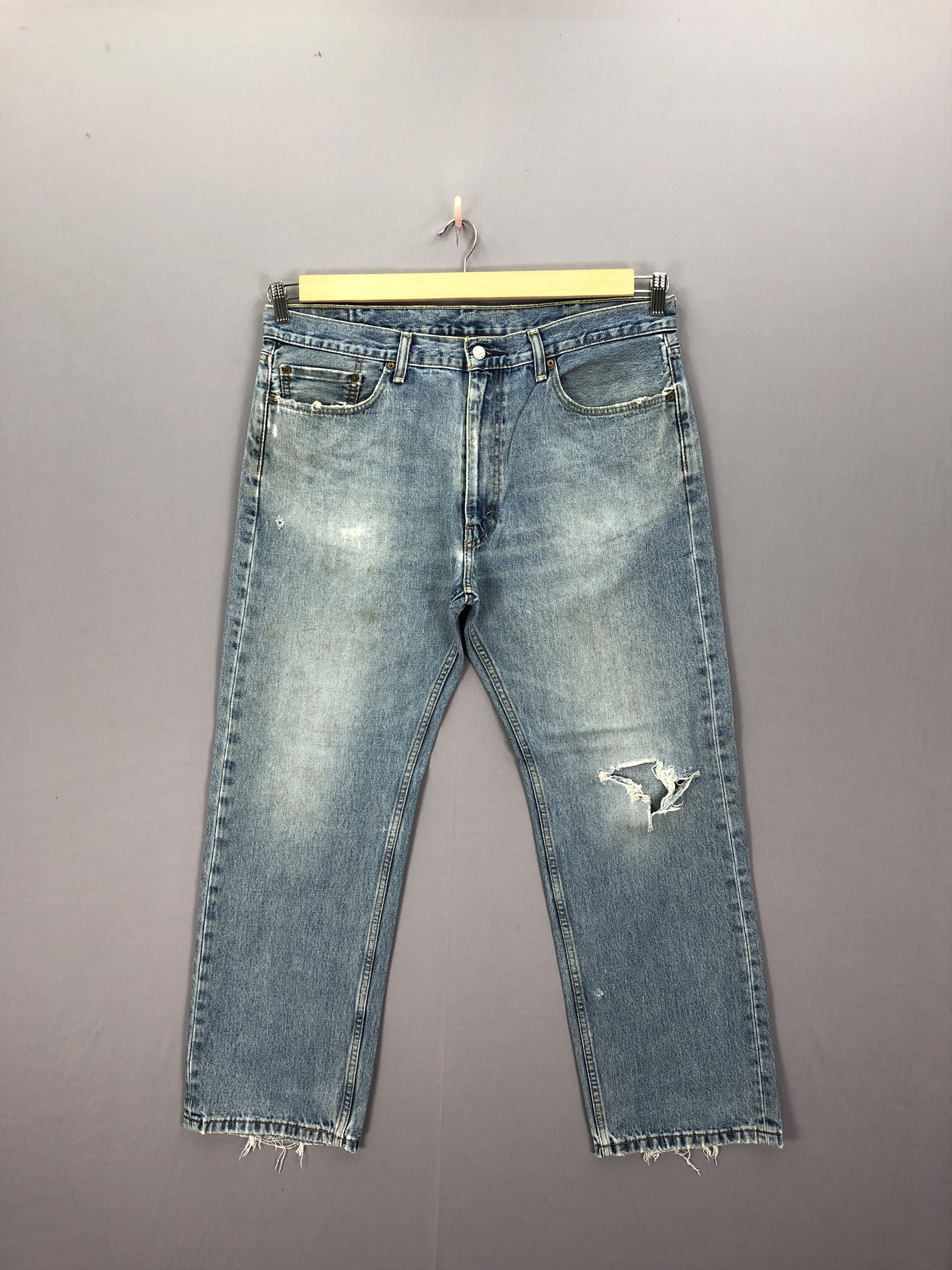 Levi's Vintage Levis 505 Distressed Light Wash Jeans Levi's Denim Size US 36 / EU 52 - 3 Thumbnail