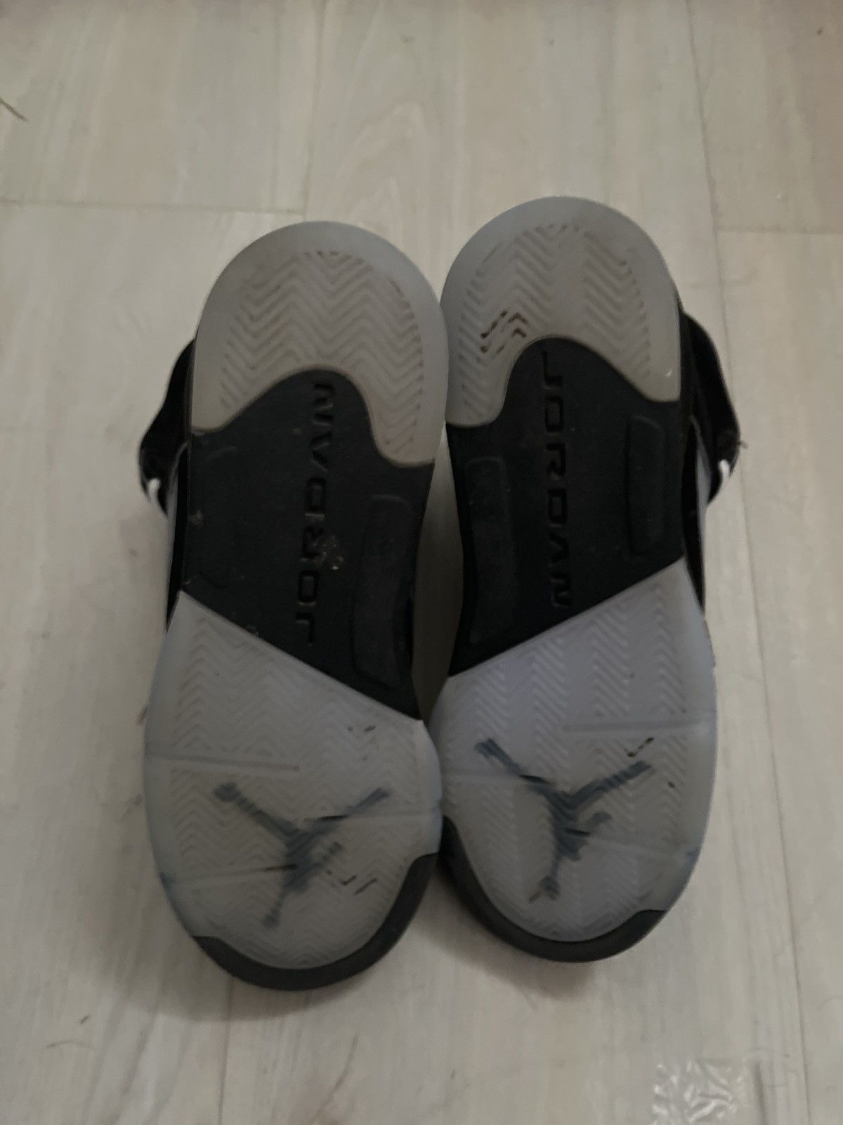 Jordan Brand jordan 5 metallics Size US 6 / IT 36 - 2 Thumbnail