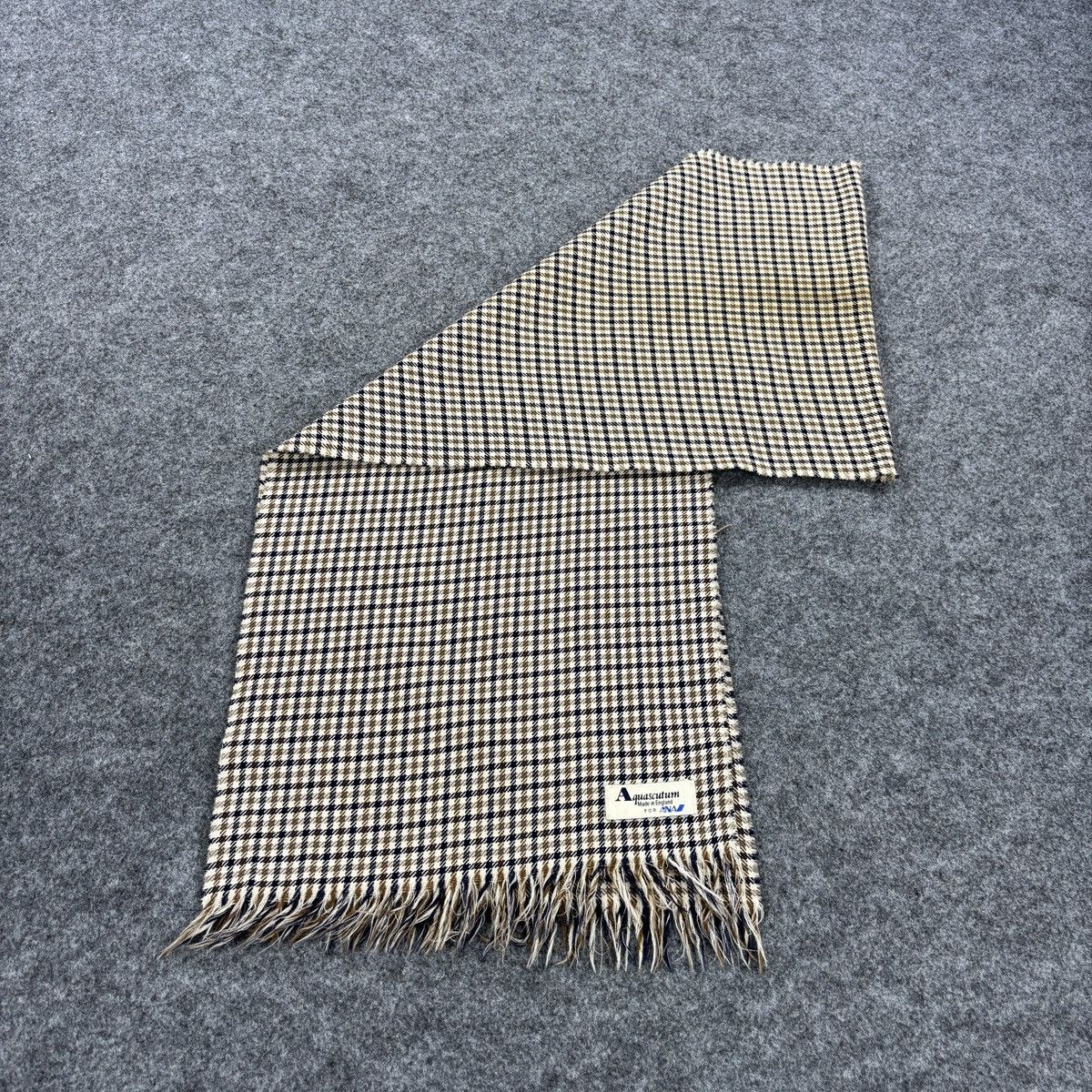 Aquascutum × Vintage Aquascutum Scarf # D794 # Muffler # Neckwear Size ONE SIZE - 6 Thumbnail