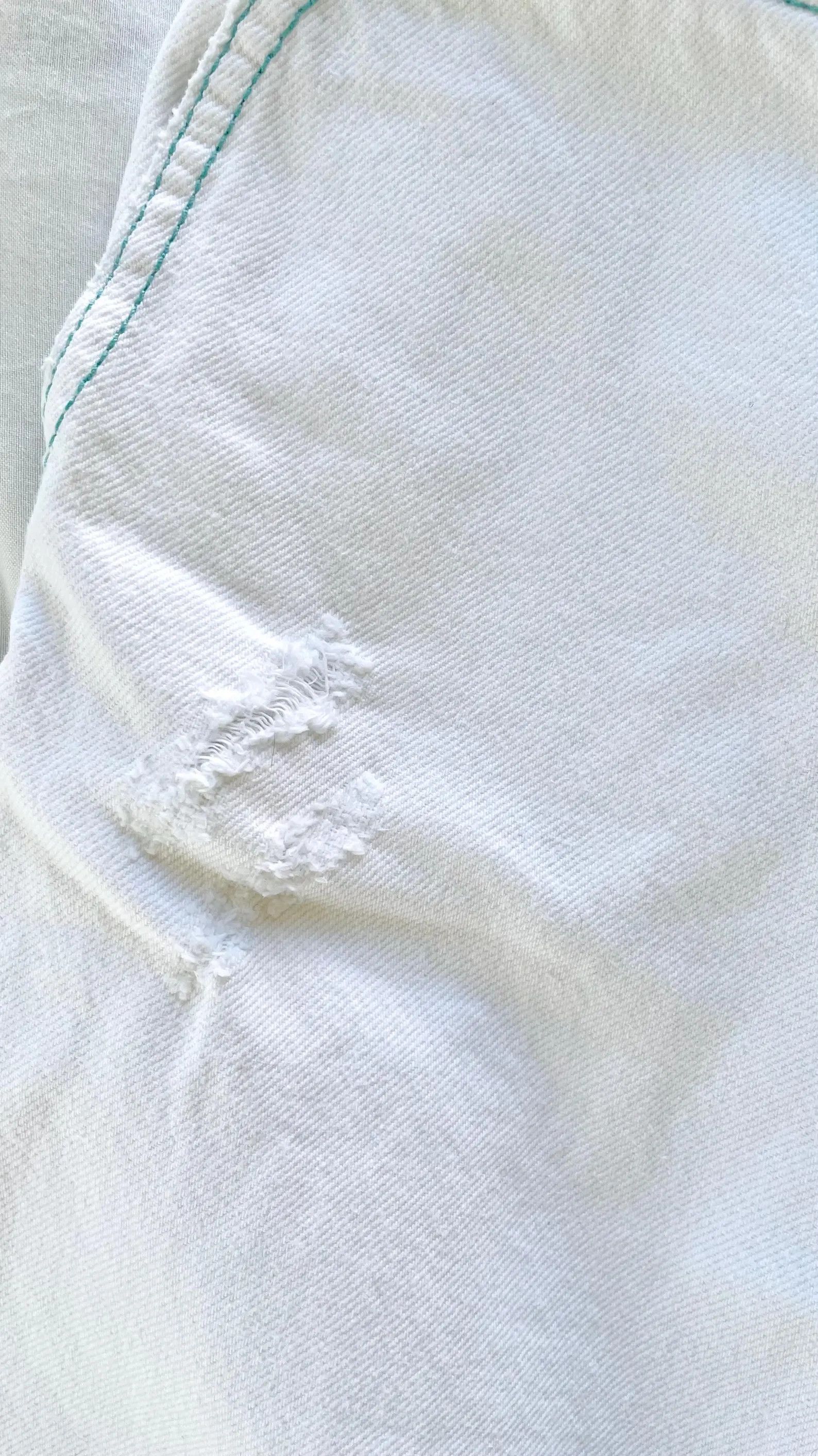 Custo Barcelona Y2K Custo Barcelona White Capri | Pedal Pushers | XS–S W29 Size 29" - 5 Thumbnail