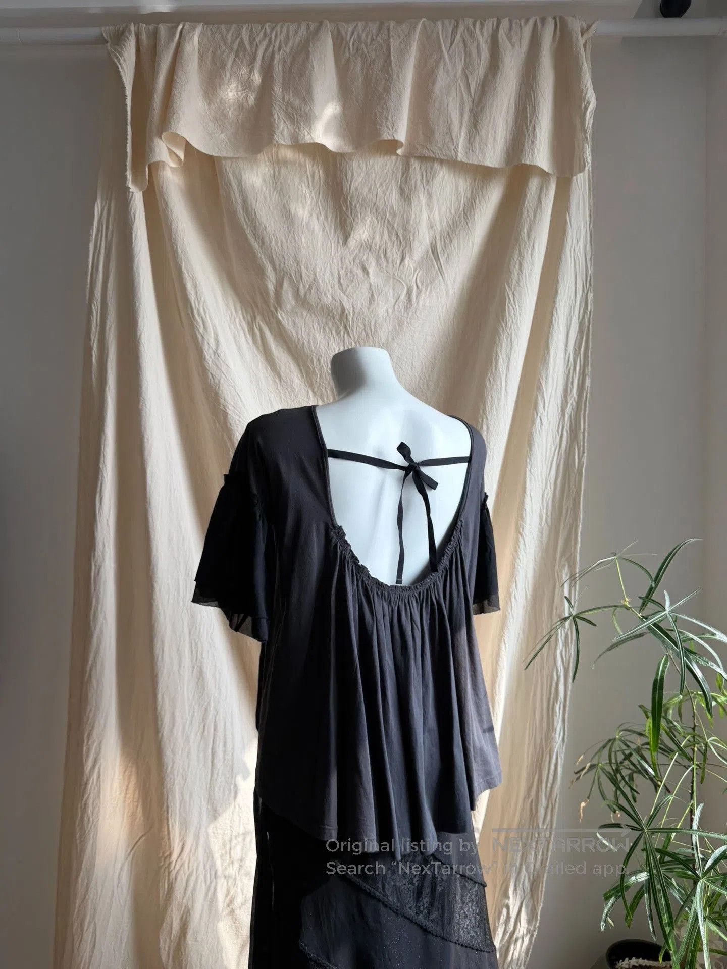 Prada Prada Backless Ruffle Sleeve Blouse. Size M / US 6-8 / IT 42-44 - 6 Thumbnail