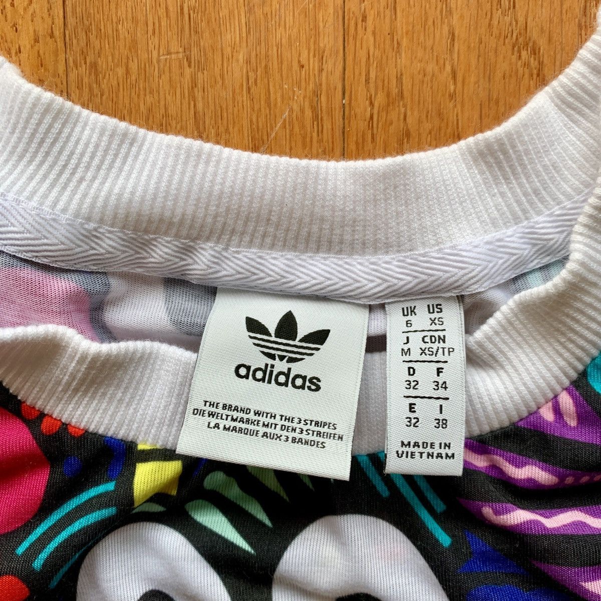 Adidas NWOT Adidas 3 Stripes Doodlebomb SST Tee DV2656 XS Size XS / US 0-2 / IT 36-38 - 3 Thumbnail