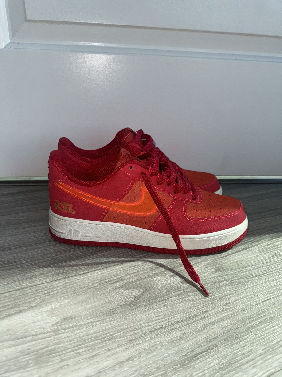 Nike Nike Air Force 1s ATL EDITION Size US 9.5 / EU 42-43 - 4 Thumbnail
